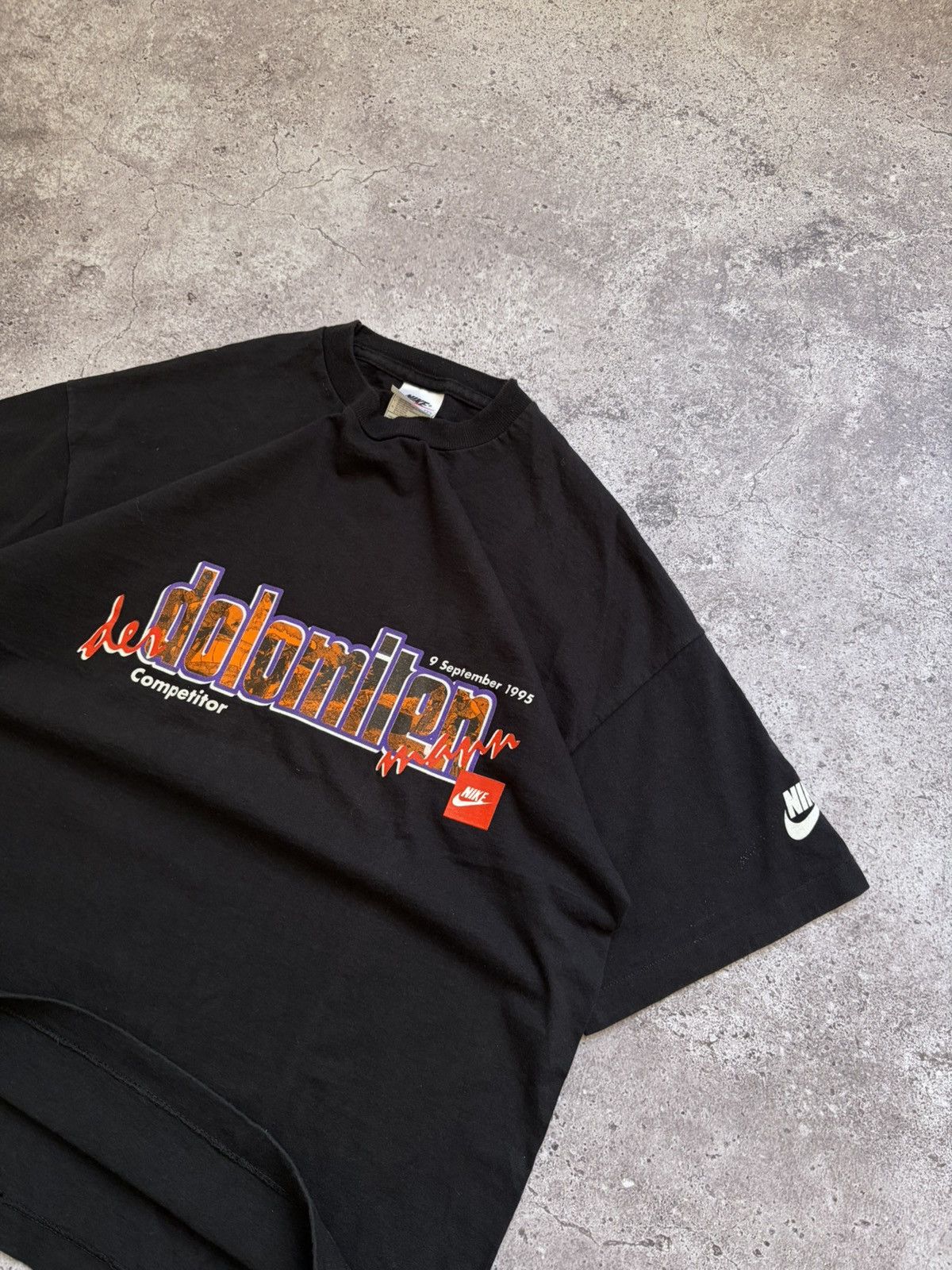 Nike Vintage Nike Dolomiten 1995 T-shirt Size US L / EU 52-54 / 3 - 2 Thumbnail