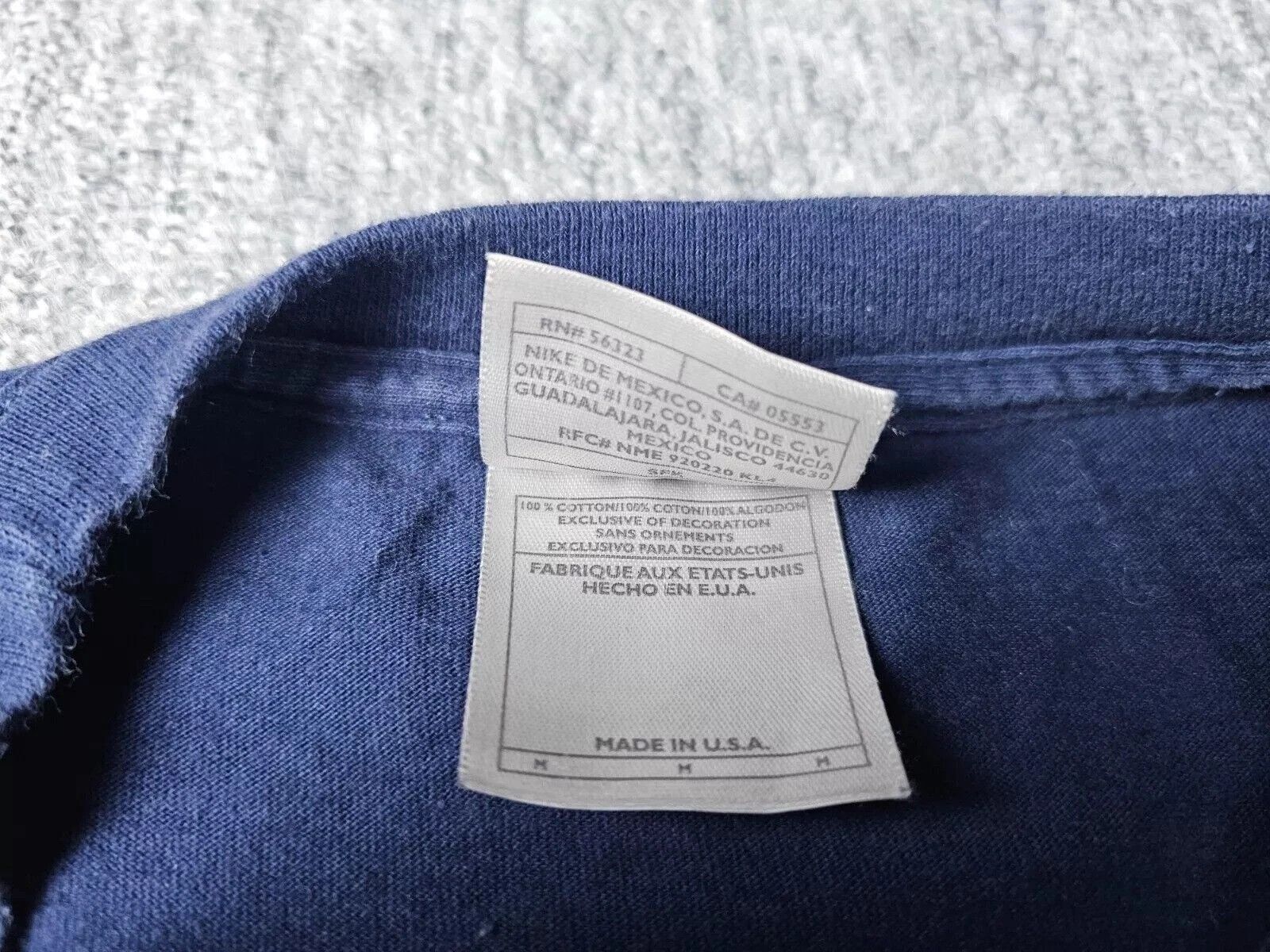 Nike Nike Center Logo Sweatshirt Vintage 90s USA Blue M Pullover Size US M / EU 48-50 / 2 - 6 Thumbnail