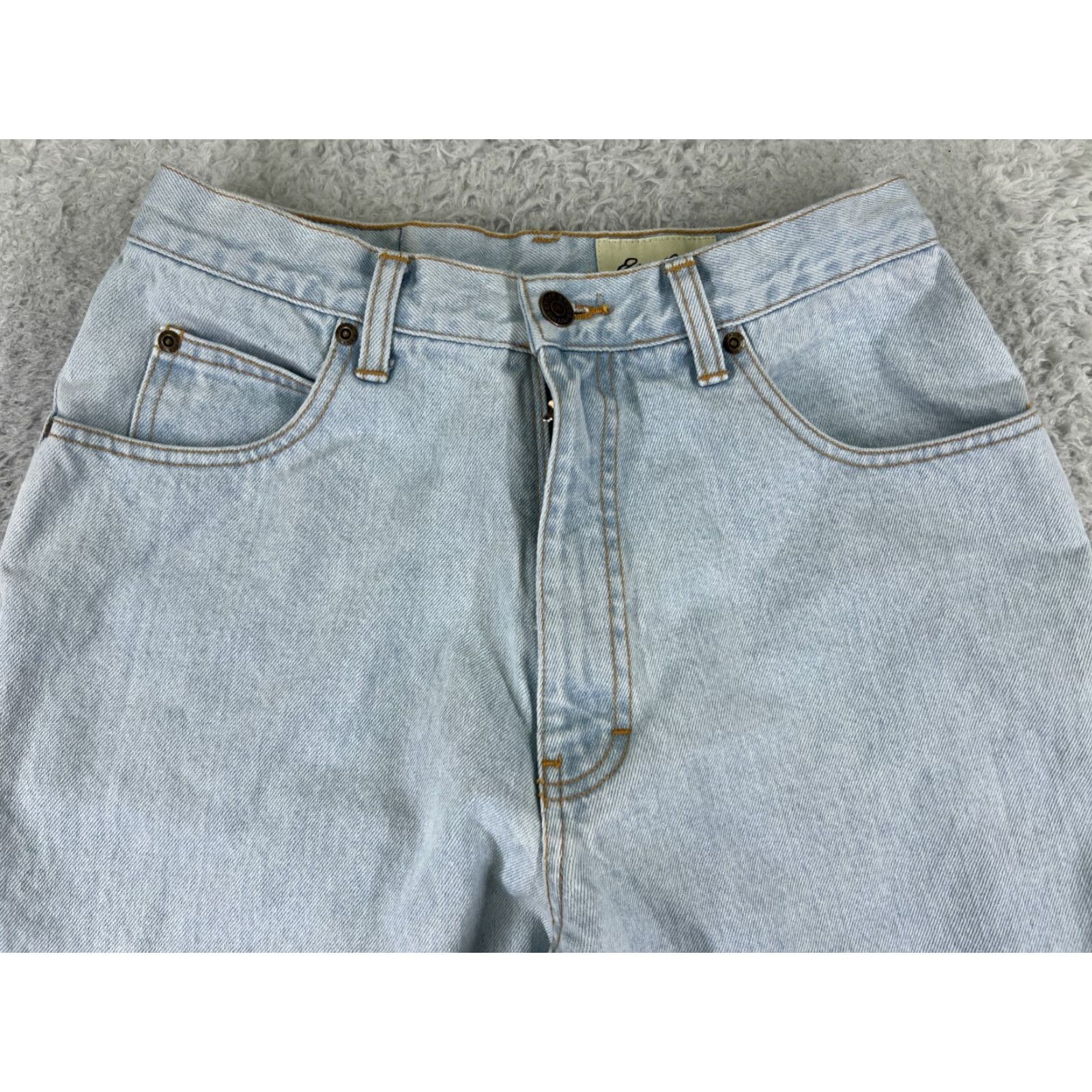 Eddie Bauer Eddie Bauer Jeans Womens 10 Blue Denim Straight Leg 100% Cotton Light Wash 25x29 Adult Regular 29.5 Inseam Mens Womens Girls Size 32" / US 10 / IT 46 - 4 Thumbnail