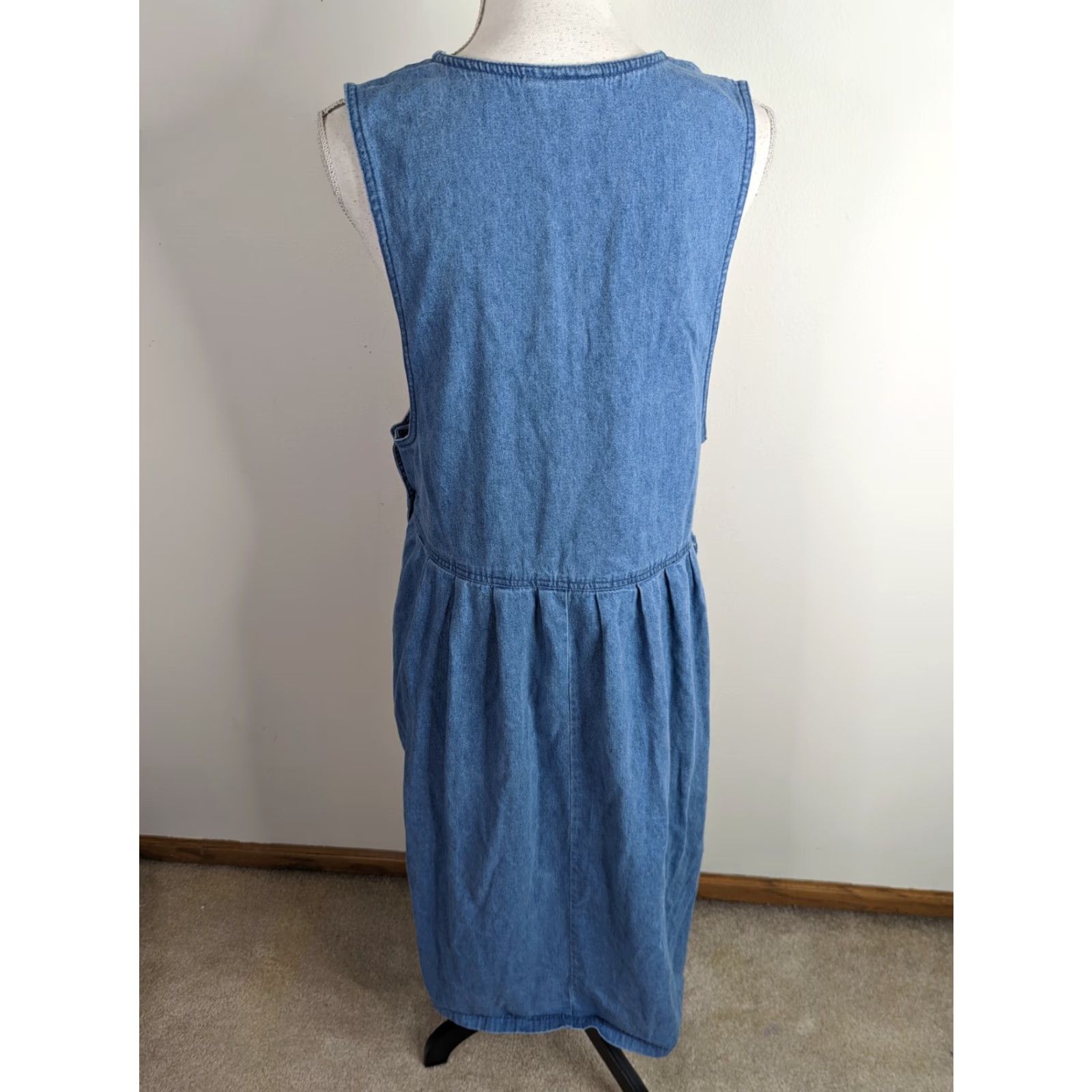 Denime VINTAGE 90s Floral Embroidered Denim Sleeveless Jumper Dress Women's M blue Denim Embroidered 100% Cotton Midi Casual Overall Dress Womens 90s Floral Size M / US 6-8 / IT 42-44 - 5 Thumbnail