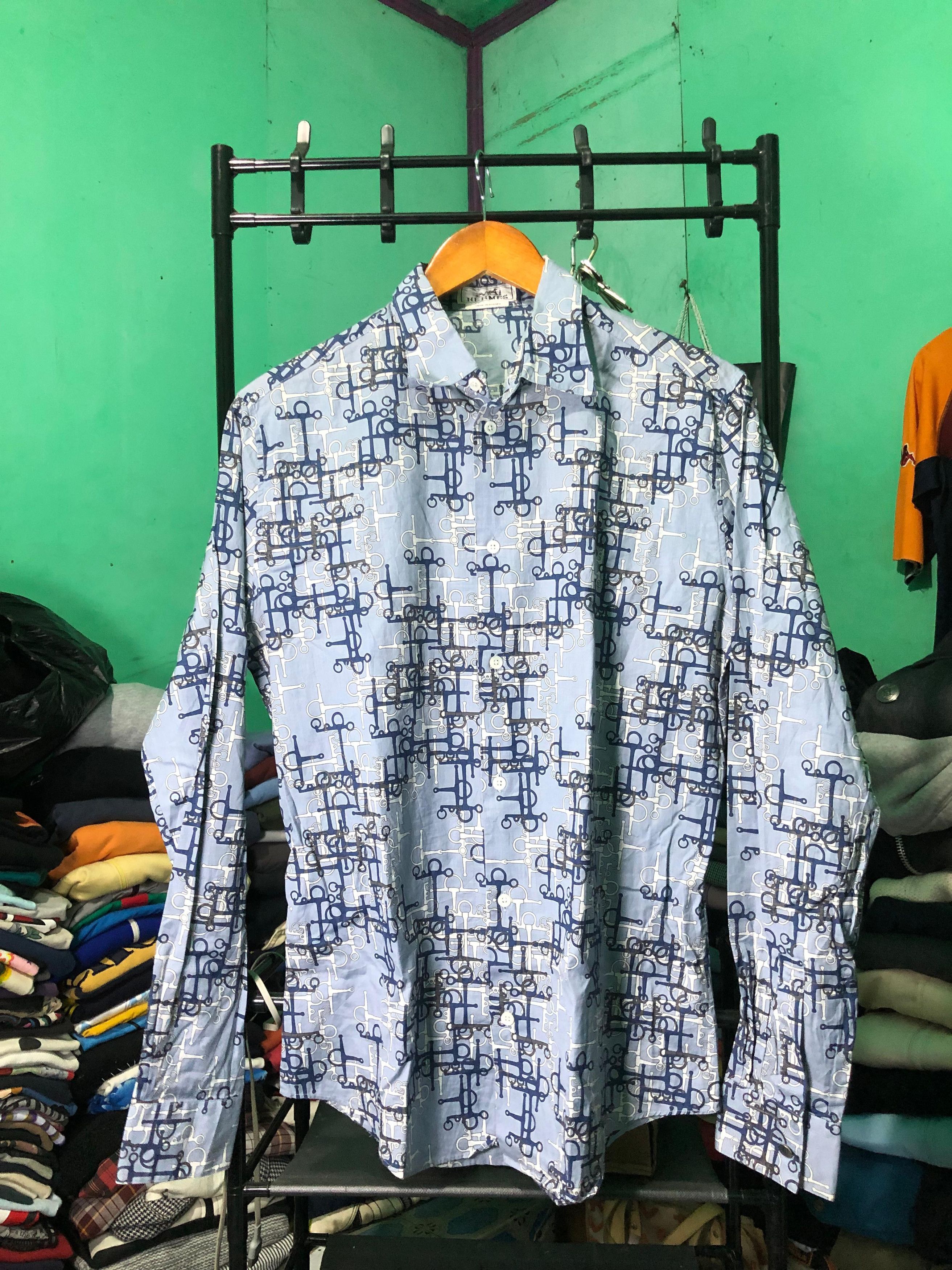 Hermes 2000s Hermes Monogram Shirts Size US L / EU 52-54 / 3 - 1 Thumbnail