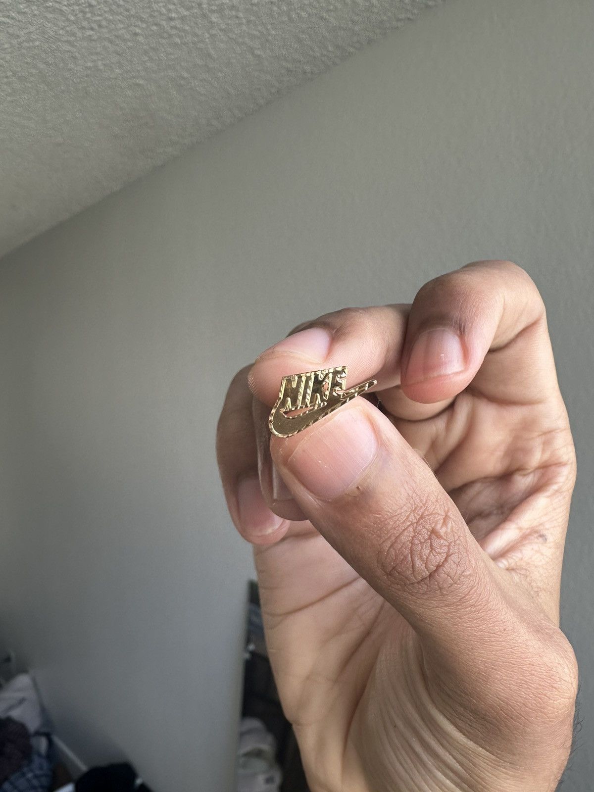 Supreme nike 14k gold on sale earring