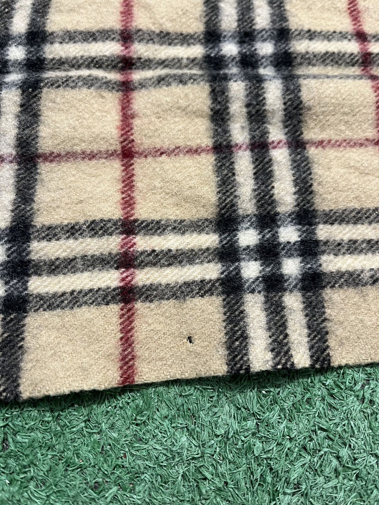Burberry Burberry Brit Lambswool Scarf Size ONE SIZE - 6 Thumbnail