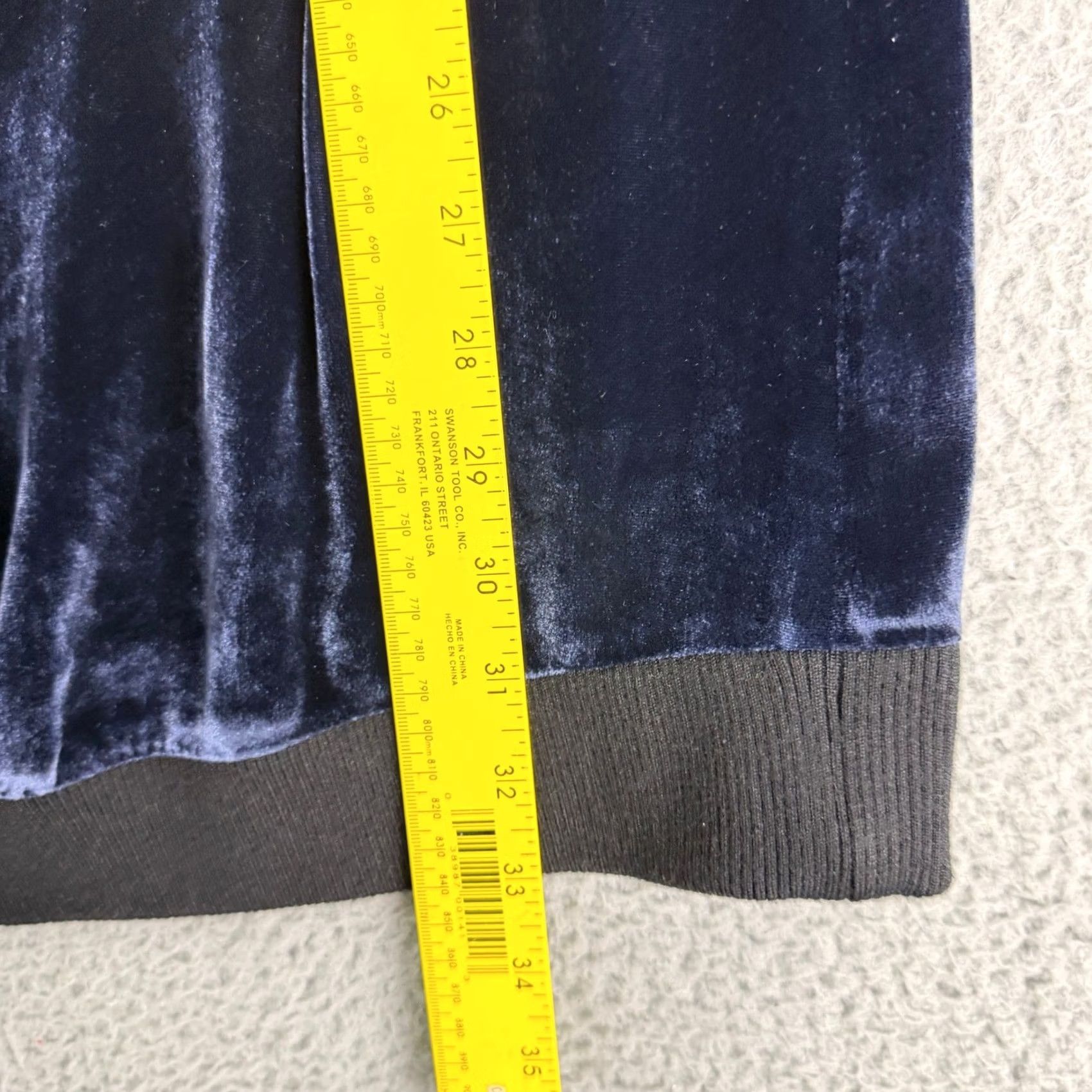 Alice + Olivia Alice + Olivia Hoodie Dress Womens S Navy Blue Velvet Silk Blend CC708B12537 Size S / US 4 / IT 40 - 6 Thumbnail