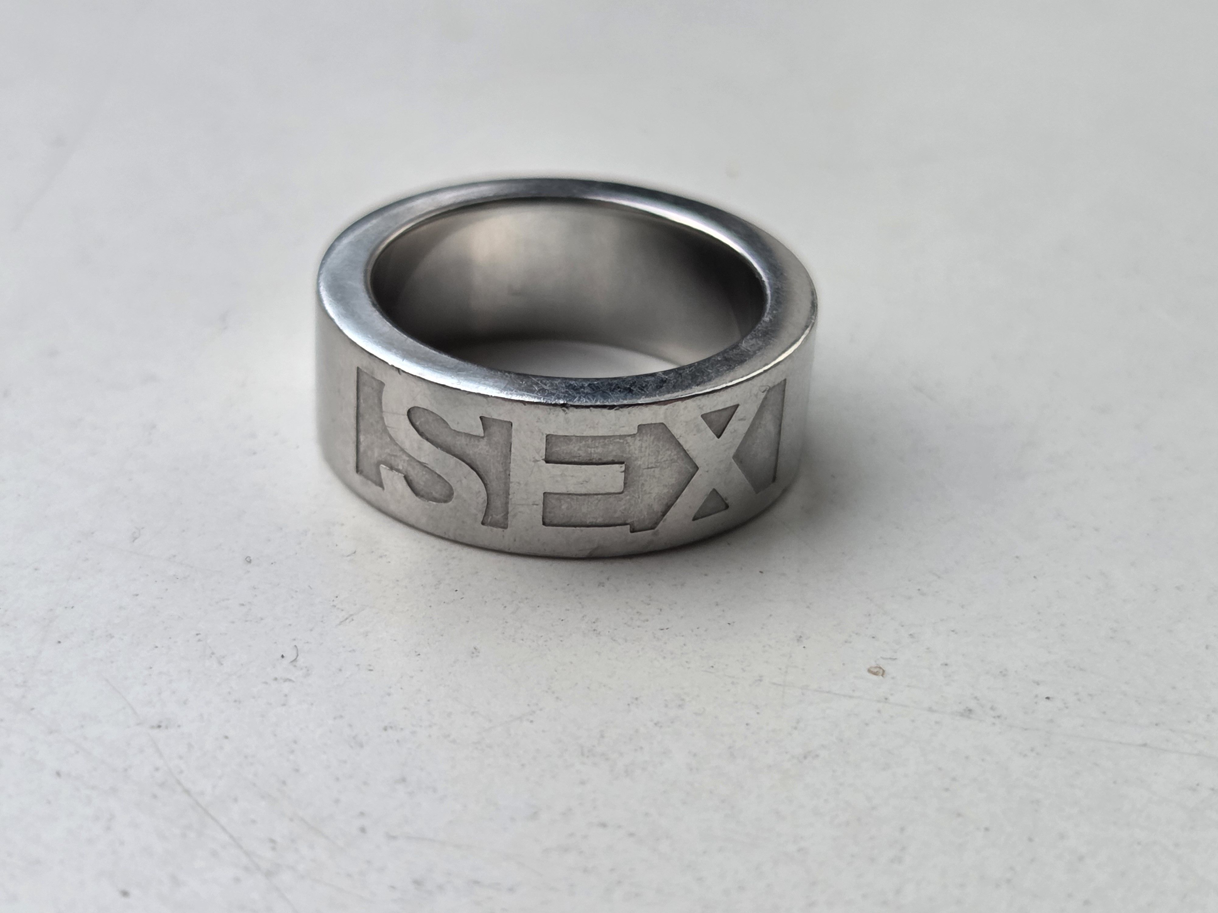 Dolce & Gabbana SS04 Sex Ring