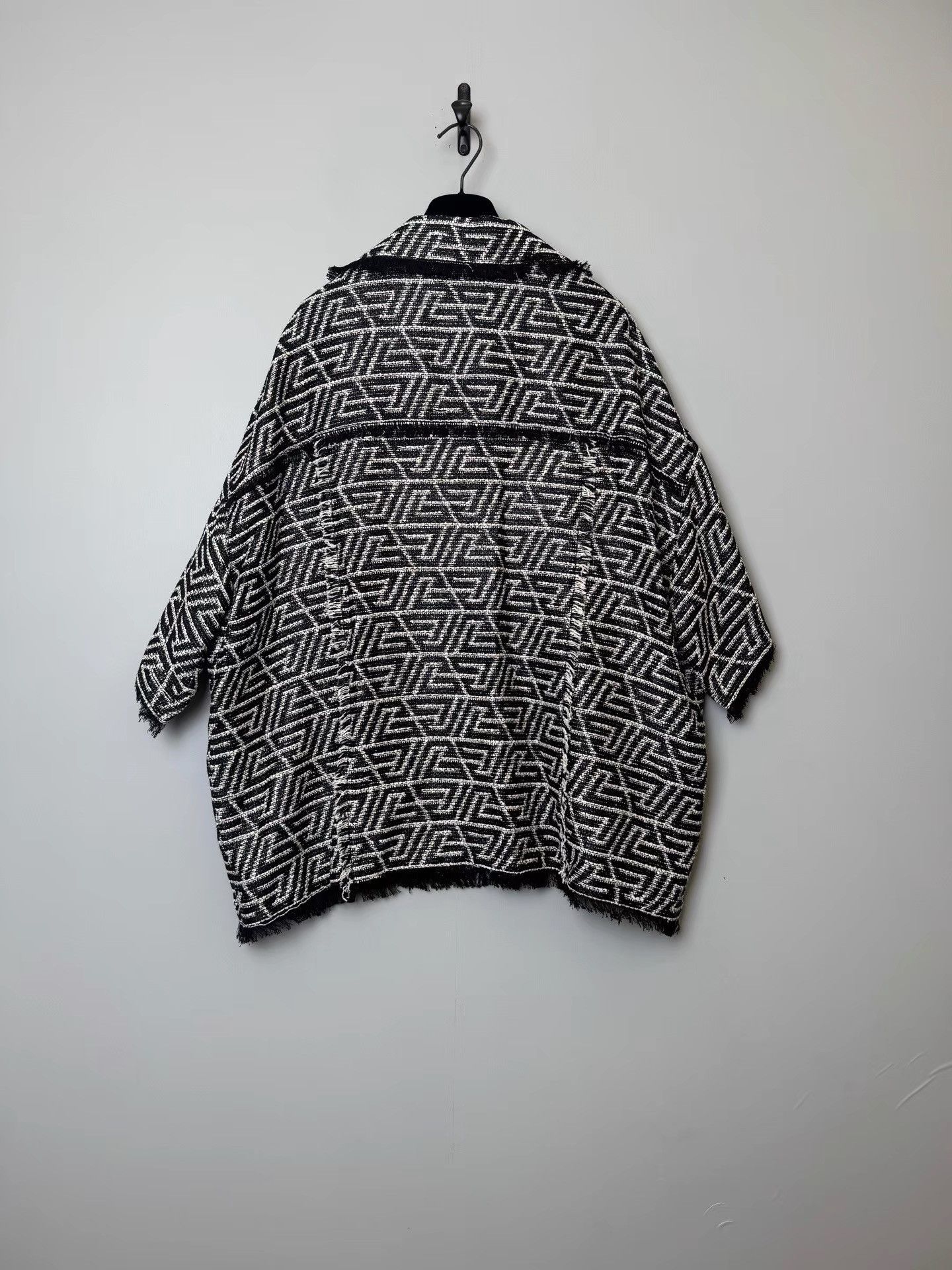 Balmain BALMAIN SS23 Color-Block Fringe Lapel Short-Sleeve Shirt K36 Size US M / EU 48-50 / 2 - 2 Thumbnail