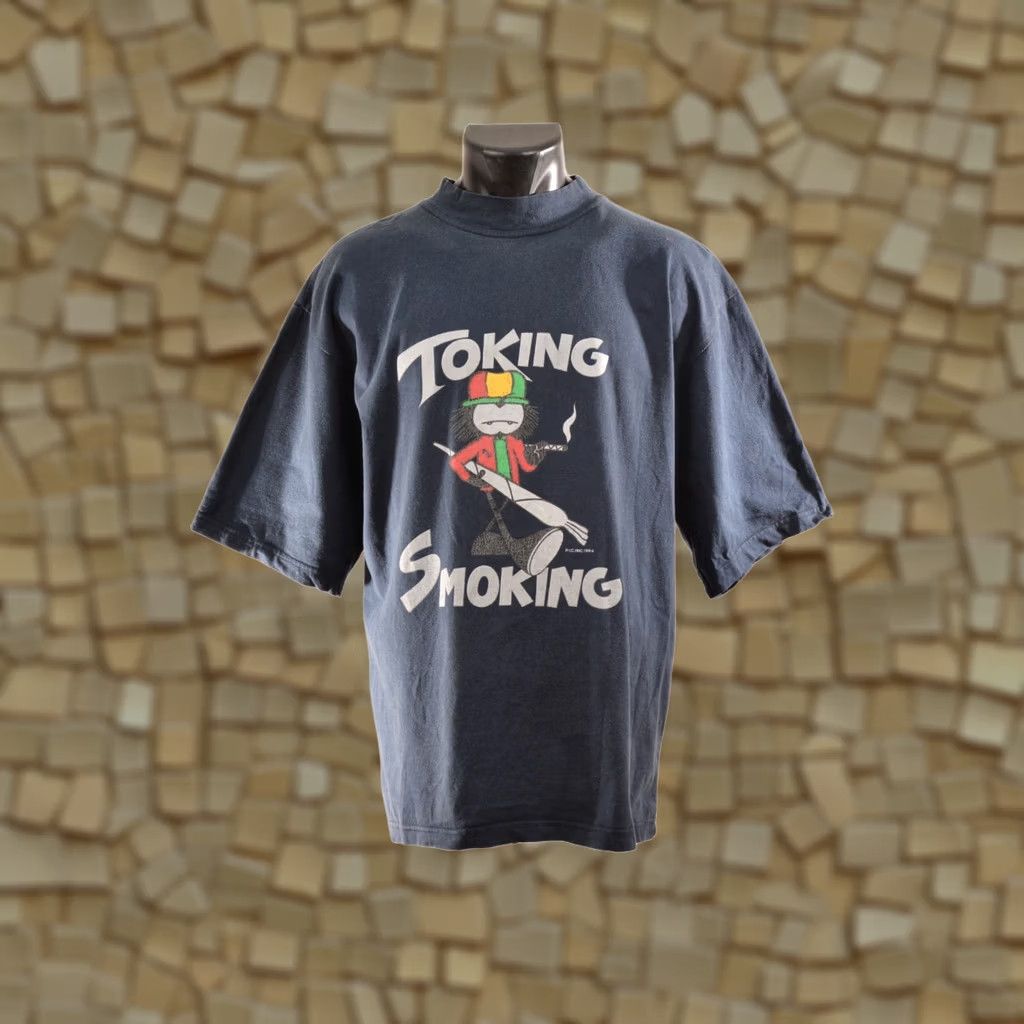 Vintage Rare Toking Smoking Blunts Vintage 1994 Rasta Rastafari T-Shirt Tee XL Blue Men XL T-Shirt Rasta 90s Mens Size US XL / EU 56 / 4 - 1 Thumbnail