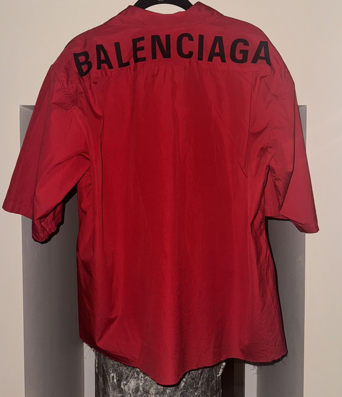 Balenciaga BALENCIAGA Back Logo Button Up Shirt Red Size US M / EU 48-50 / 2 - 1 Thumbnail