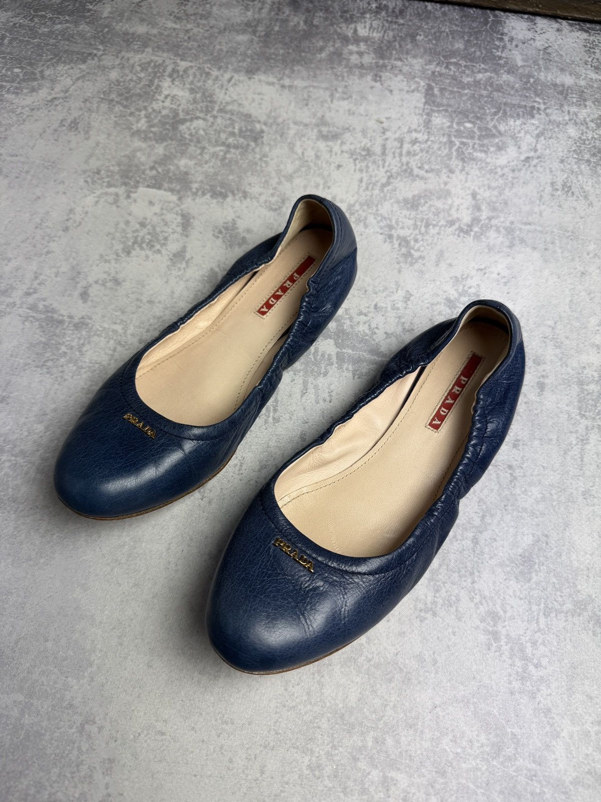 Archival Clothing x Italian Designers Prada Vintage Big Logo Italian Ballerina Flat Leather Shoes in Blue, Women's (Size 7.5)