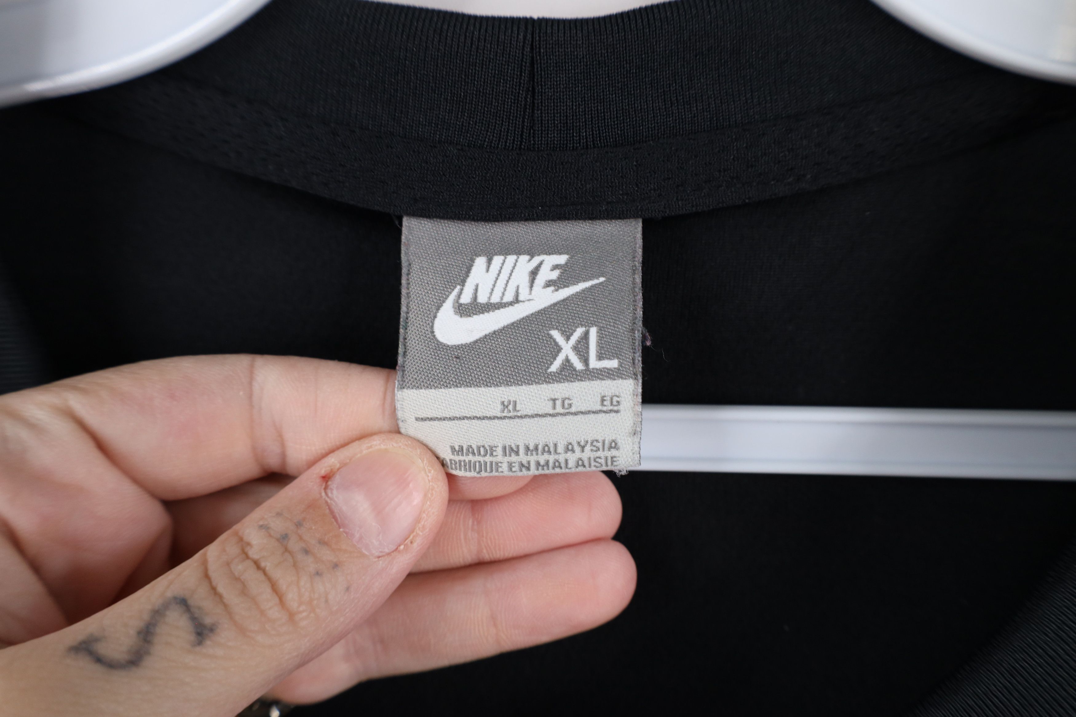 Nike × Vintage Vintage Nike Travis Scott Mini Swoosh Knit T-Shirt Black Size US XL / EU 56 / 4 - 11 Thumbnail
