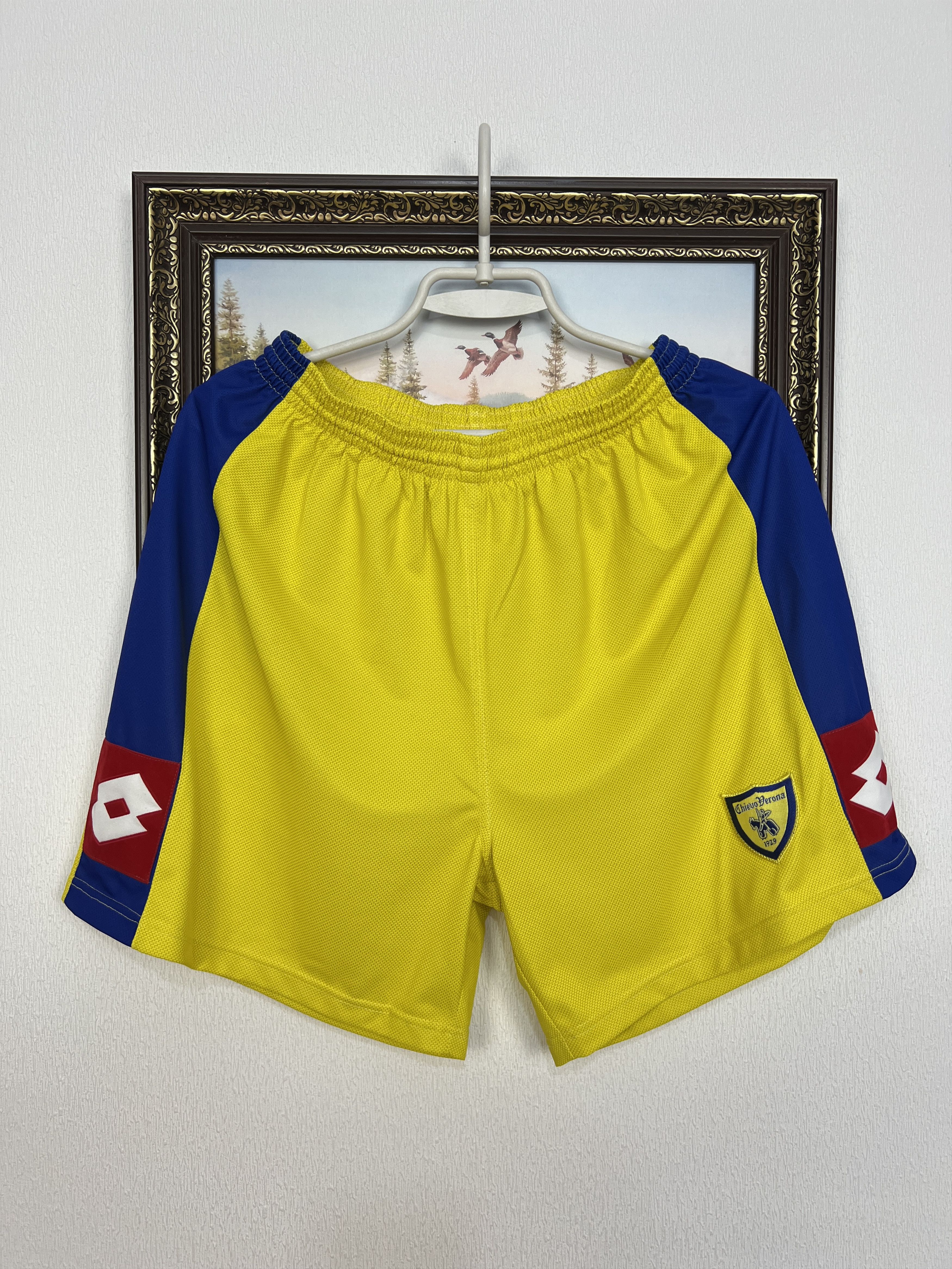 Lotto Sport Vintage 90's Chievo Verona Football Shorts Soccer Athletic Size US 32 / EU 48 - 1 Thumbnail