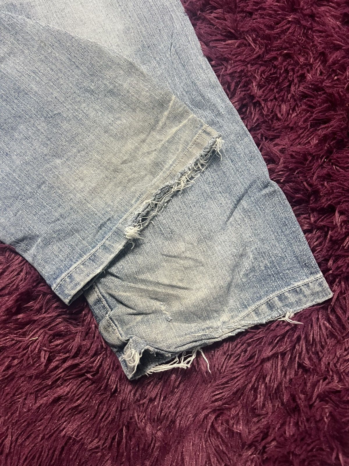 Japanese Brand Y2K Winged Skull Graphic Jeans Japanese Streetwear Denim(45) Size US 33 - 13 Thumbnail