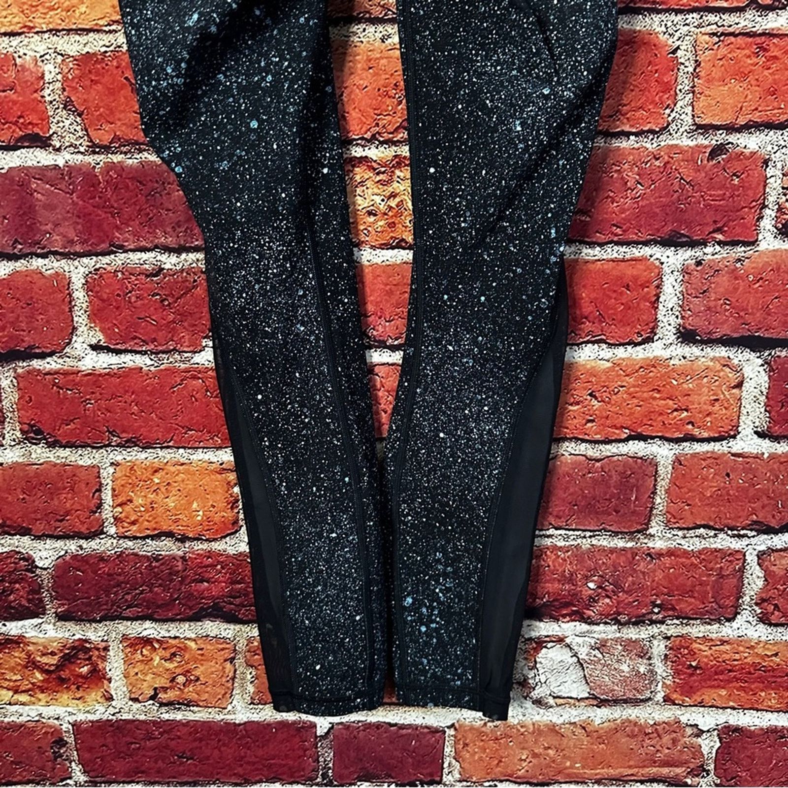 Lululemon Lululemon leggings a size 4 Size 27" / US 4 / IT 40 - 4 Thumbnail