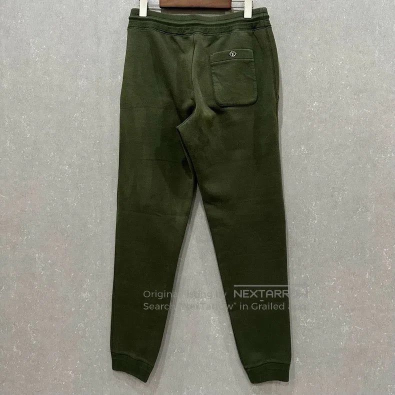 Louis Vuitton Louis Vuitton Metal Logo Sweatpants M. Size US 38 / EU 54 - 2 Thumbnail