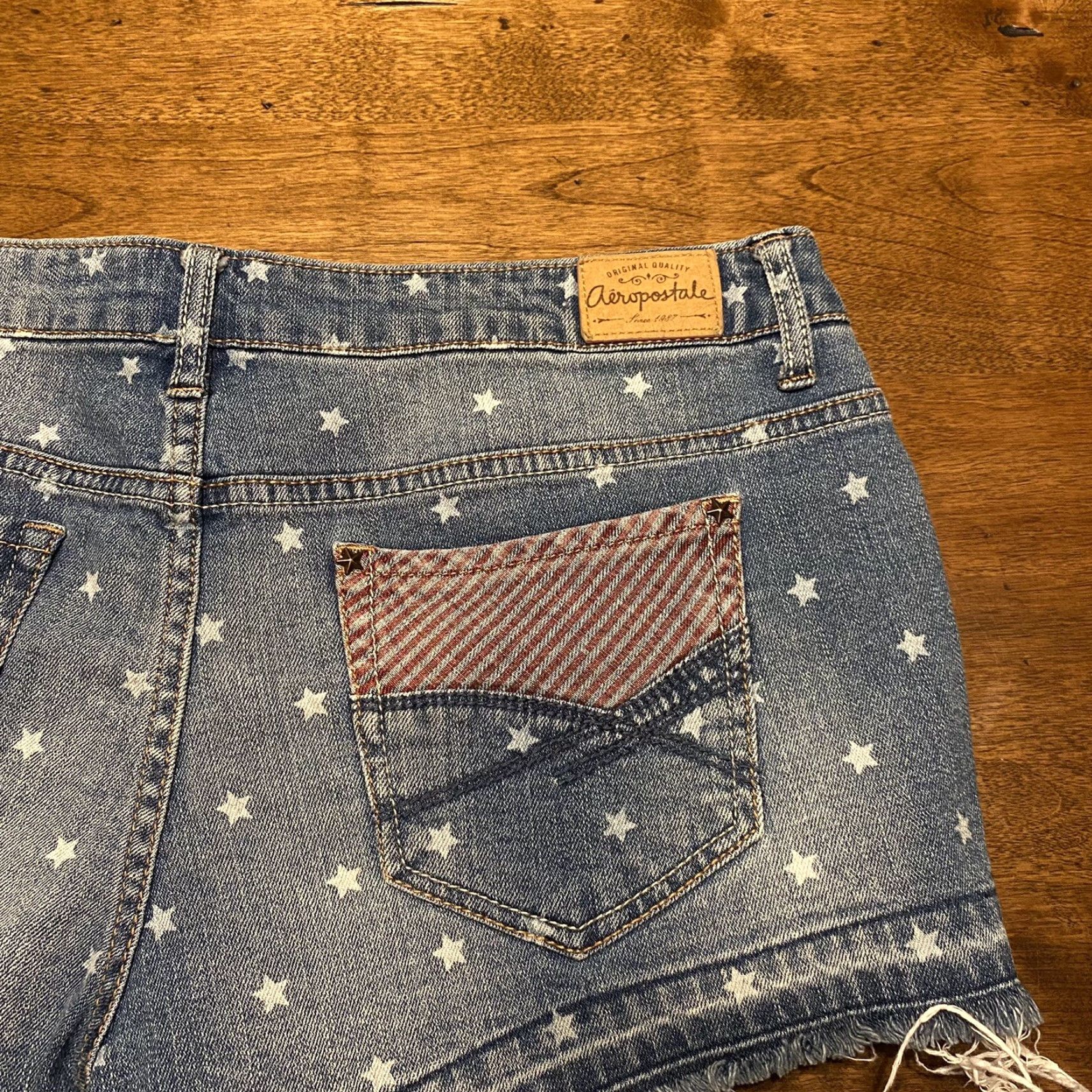 Vintage AÉROPOSTALE HIGH WAISTED SHORTY Jeans Shorts Womens 6 Denim Stars USA Patch Short Size 28" / US 6 / IT 42 - 7 Thumbnail