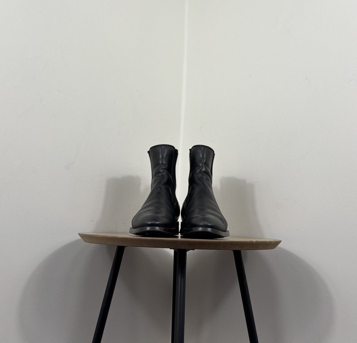 Tod's Tod’s Women’s Black Low Heel Ankle Leather Chelsea Boots Size US 7.5 / IT 37.5 - 8 Thumbnail