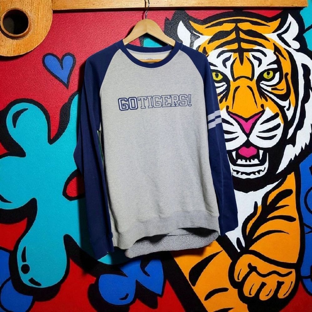 Other GoTigers! Taipei Tigers XL Street wear Men's Gray and Blue Size US XL / EU 56 / 4 - 1 Thumbnail