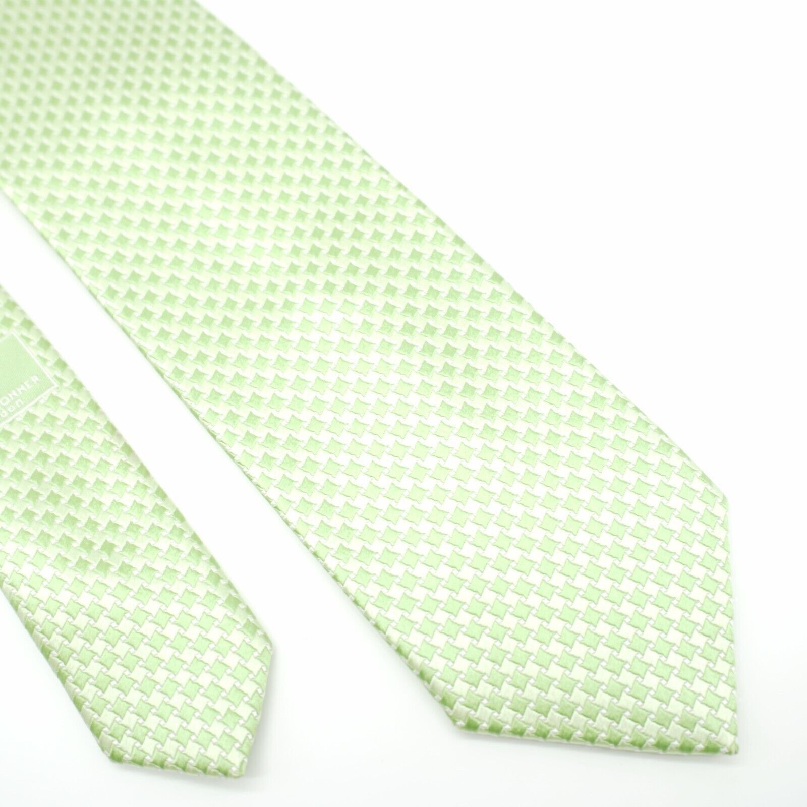 Designer Haines & Bonner Of London Green Woven Geometric Silk Tie Size ONE SIZE - 1 Thumbnail