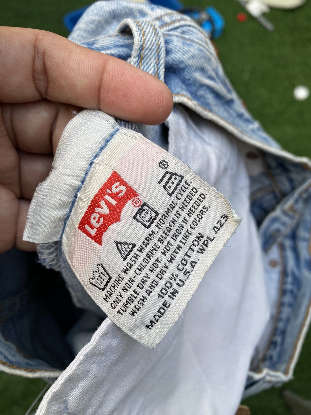 Levi's Vintage Clothing W33x31 Vintage levi's 501 distressed made in USA Size US 33 - 8 Thumbnail