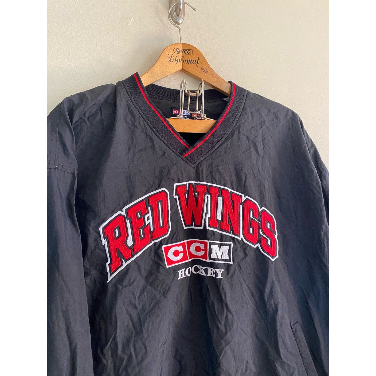 NHL × Vintage Vtg 90s Red Wings Spellout NHL CCM Pullover Windbreaker XL Size US XL / EU 56 / 4 - 1 Thumbnail