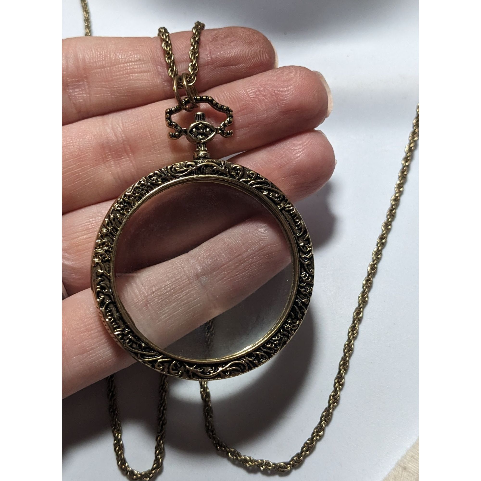 Other Gold Tone Magnifying Glass Pendant Necklace Size ONE SIZE - 3 Thumbnail