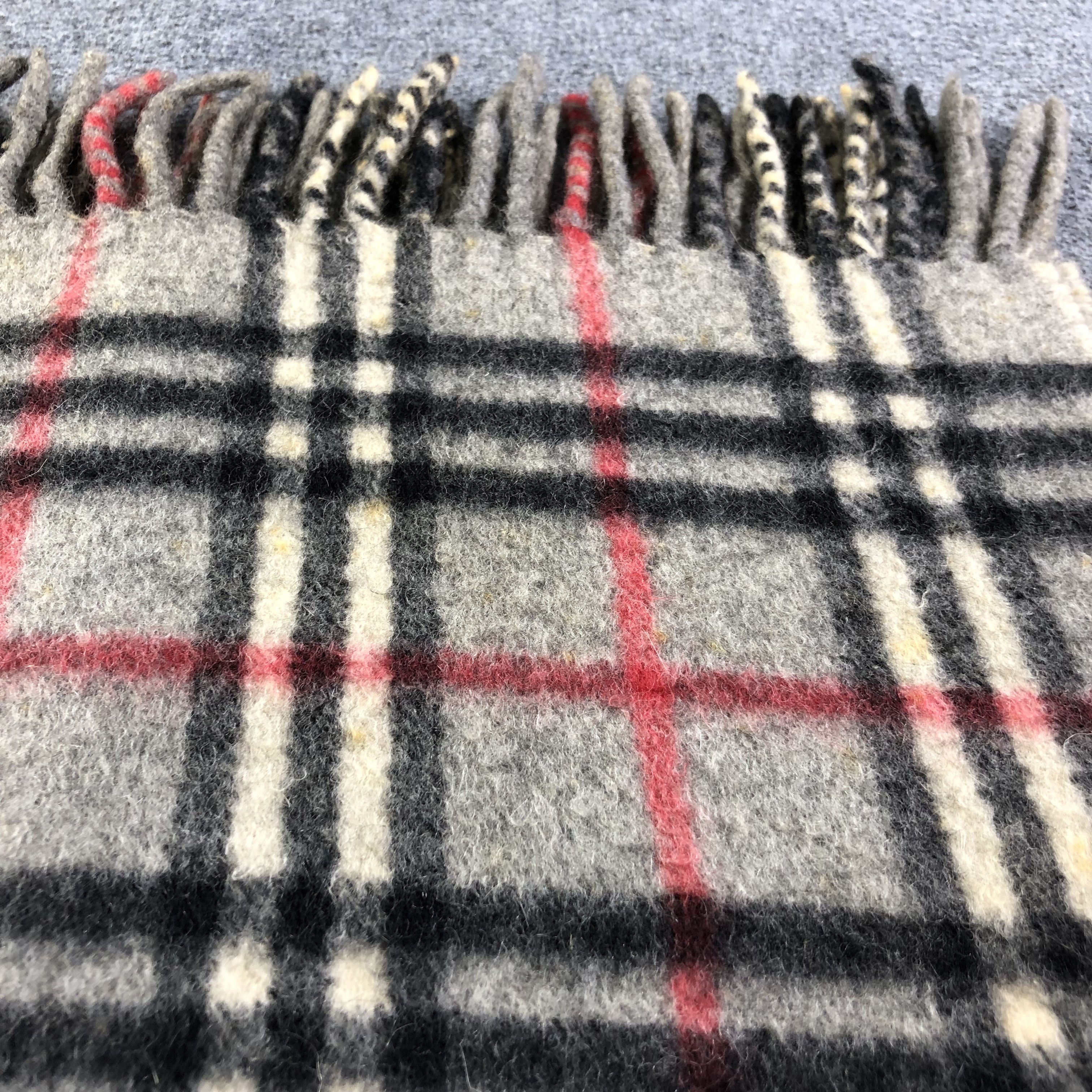 Burberry Burberrys Nova Check Grey Cashmere Scarf Muffler V1779 Size ONE SIZE - 12 Thumbnail