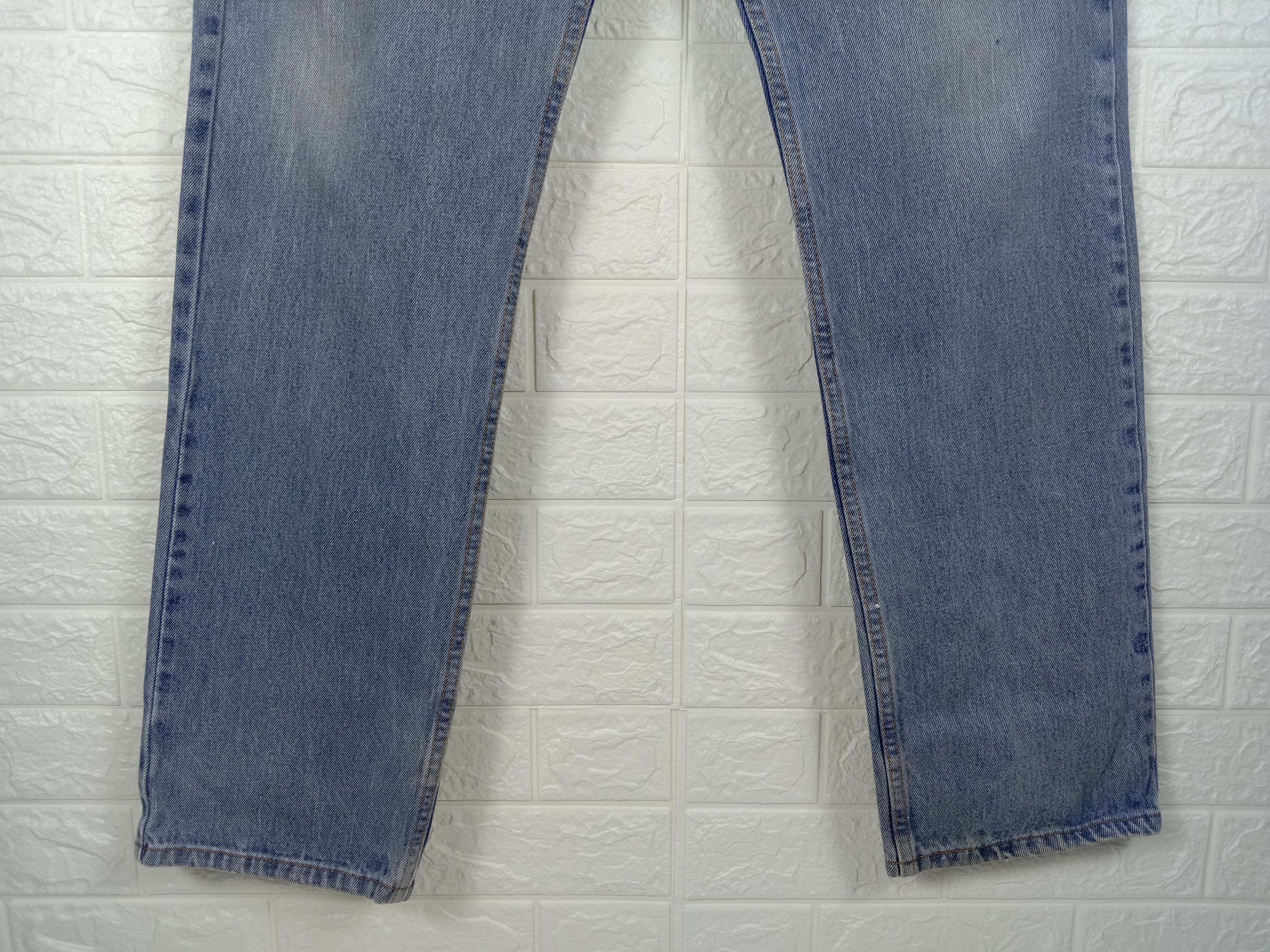 Levi's Vintage Levi's 505 Jeans Light Wash Regular Fit Denim Size US 34 / EU 50 - 4 Thumbnail