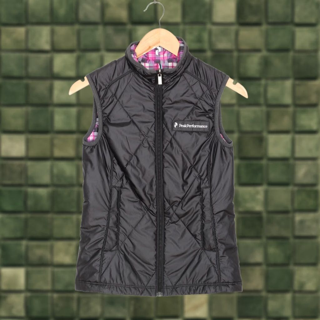 Peak Performance VINTAGE Peak Performance BRO Reversible Gilet Vest Jacket Bodywarmer Women XS MJ6216 Size XS / US 0-2 / IT 36-38 - 1 Thumbnail