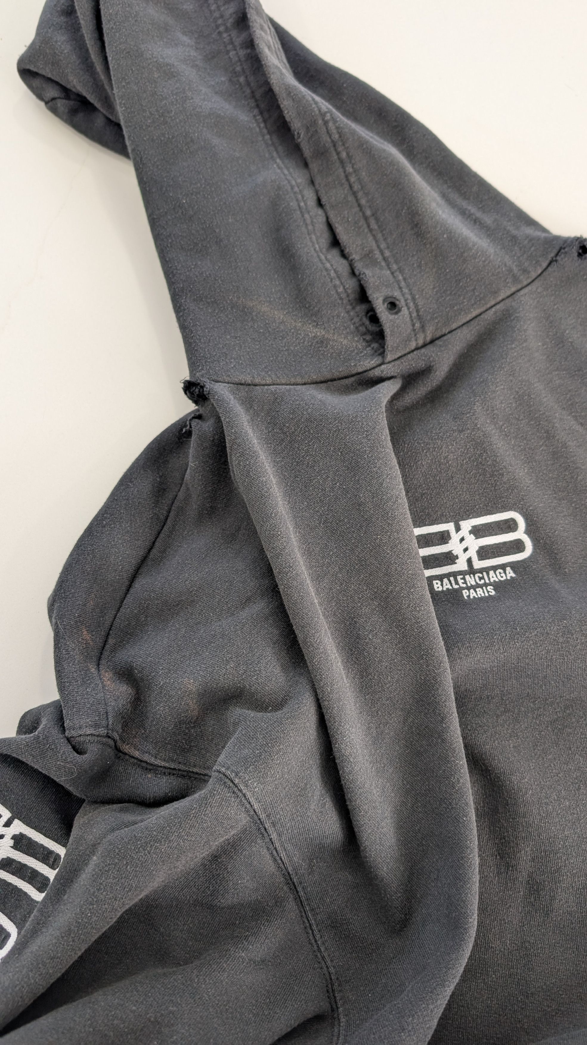 Balenciaga Balenciaga BB Pixel Embroidery Hoodie Sweatshirt FW22 Size US M / EU 48-50 / 2 - 8 Thumbnail