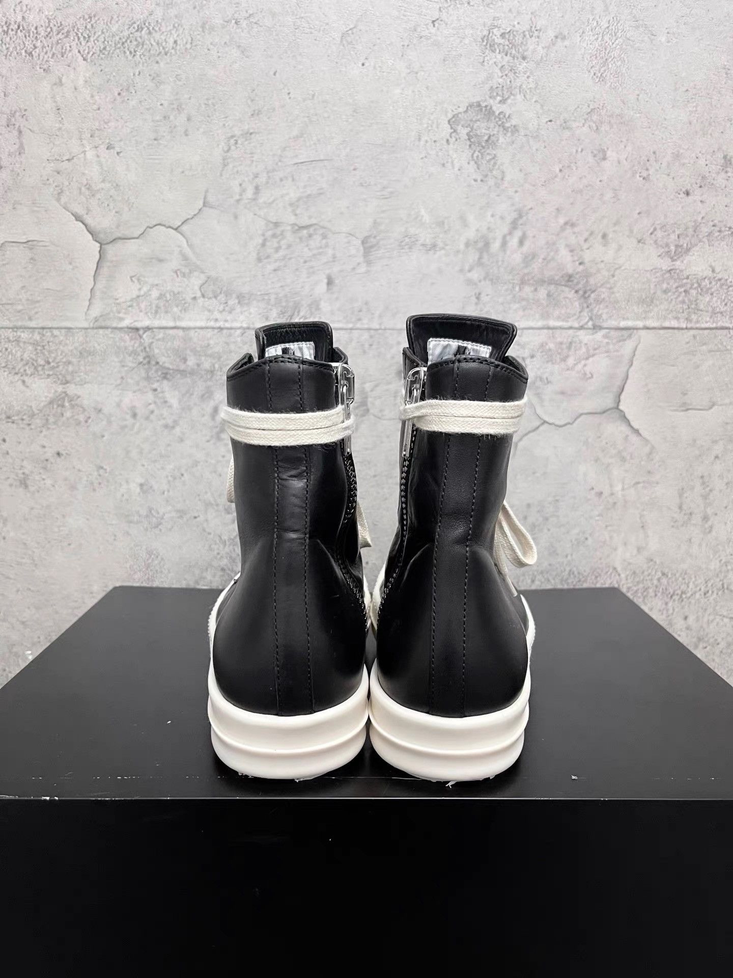 Rick Owens Rick Owens Mainline 17FW Horsehide Big Converse K34 Size US 5 / IT 35 - 7 Thumbnail