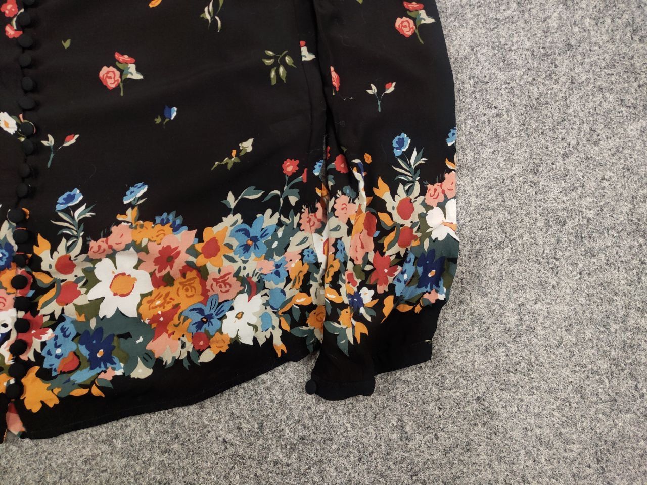 Sezane Sezane Paris design Flowers Pattern Viskoze Blouse Cardigan Size XS / US 0-2 / IT 36-38 - 10 Thumbnail