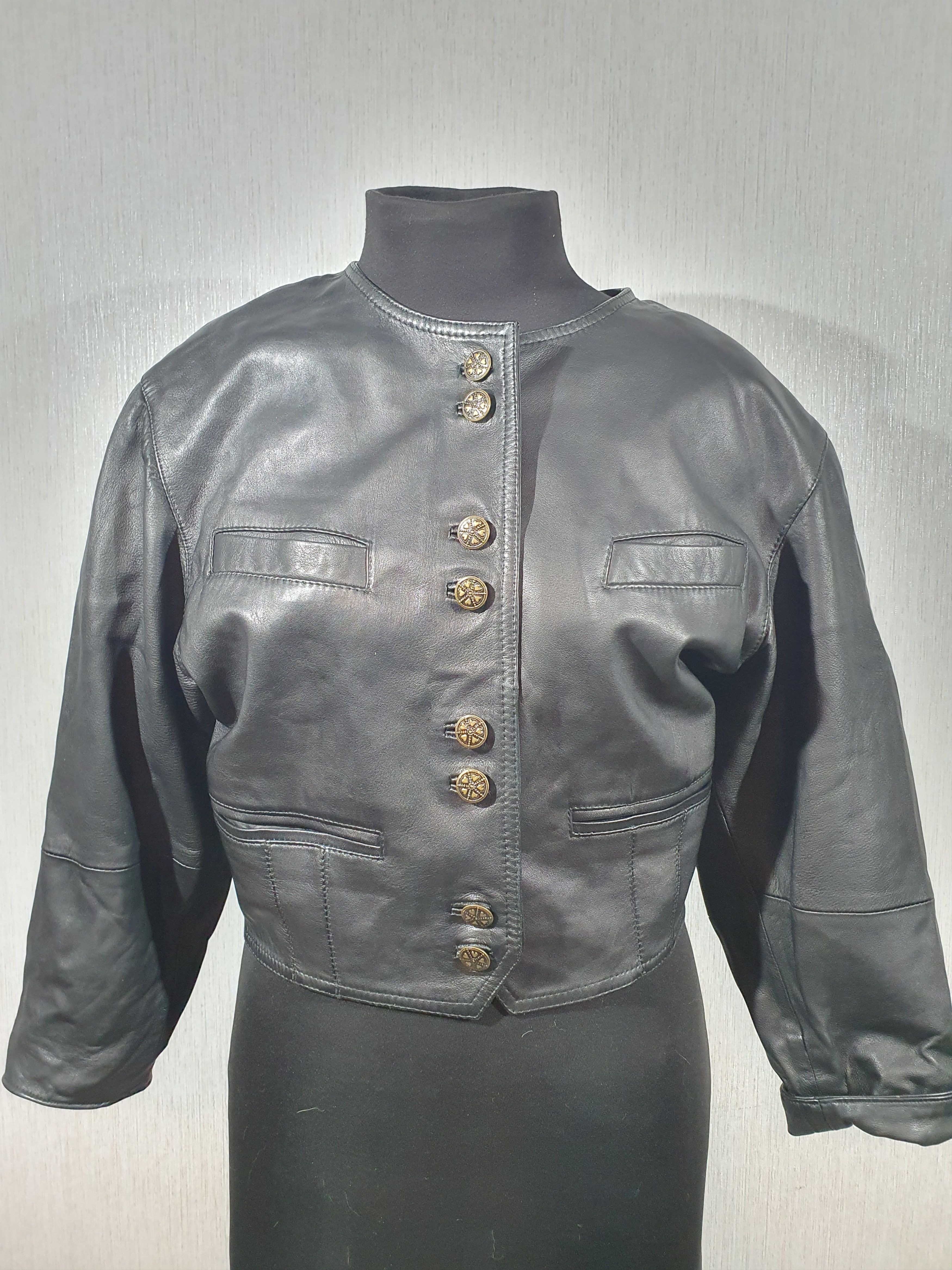 Genuine Leather Black short jacket made of genuine leather. Size L / US 10 / IT 46 - 1 Thumbnail