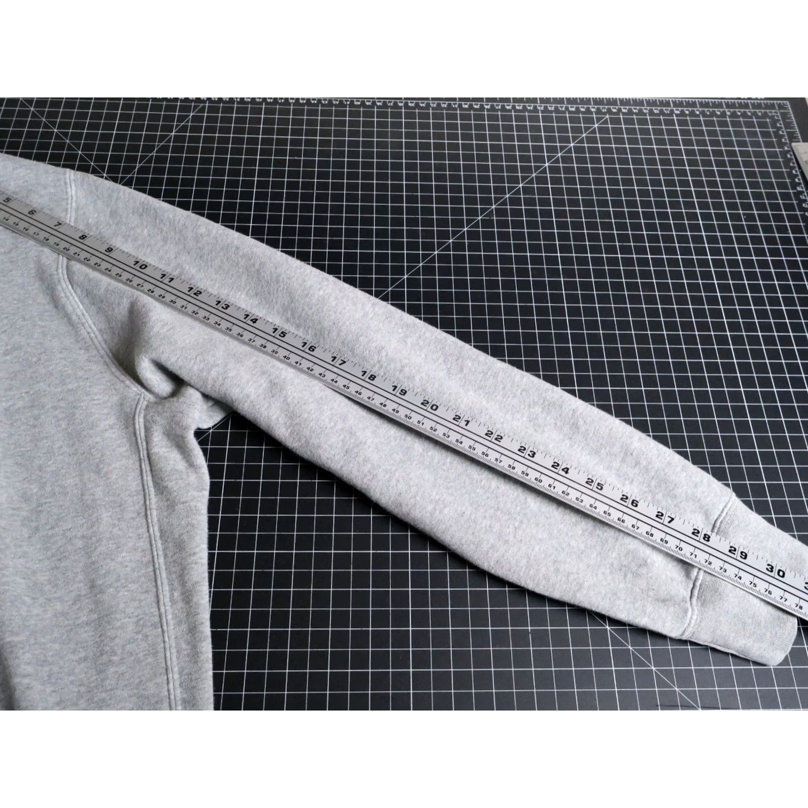 Nike Nike Club Fleece Hoodie Mens XL Heather Gray Drawstring Pullover Sweatshirt Size US XL / EU 56 / 4 - 7 Thumbnail