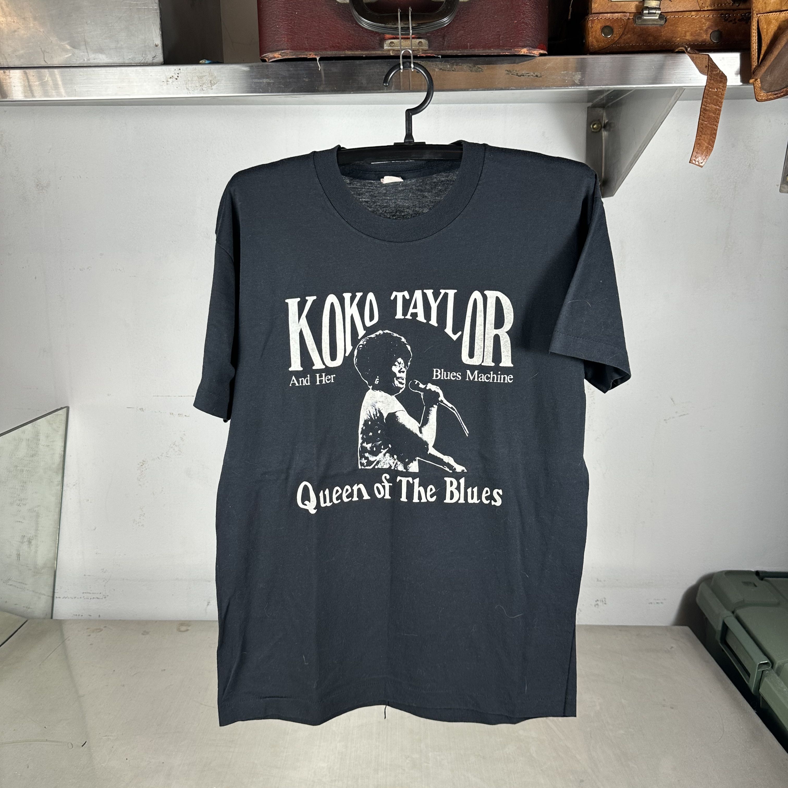 Vintage 80s Koko Taylor and Her Blues Machine Queen of the Blues Tee Size US L / EU 52-54 / 3 - 1 Thumbnail
