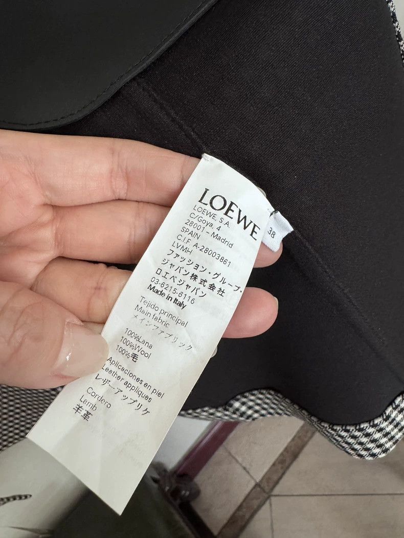 Loewe loewe 38Checked wool cape coat 2505-Nextarrow Size US M / EU 48-50 / 2 - 5 Thumbnail