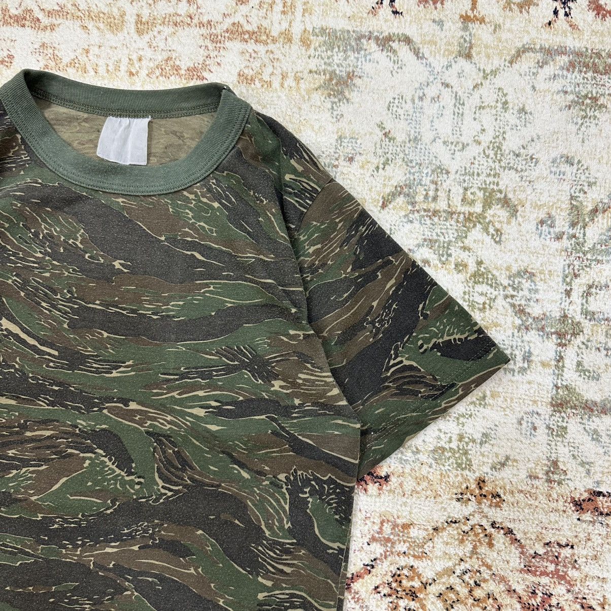 Japanese Brand × Vintage Vintage Japanese Style Camo T-shirts Military Multicam Size US S / EU 44-46 / 1 - 3 Thumbnail