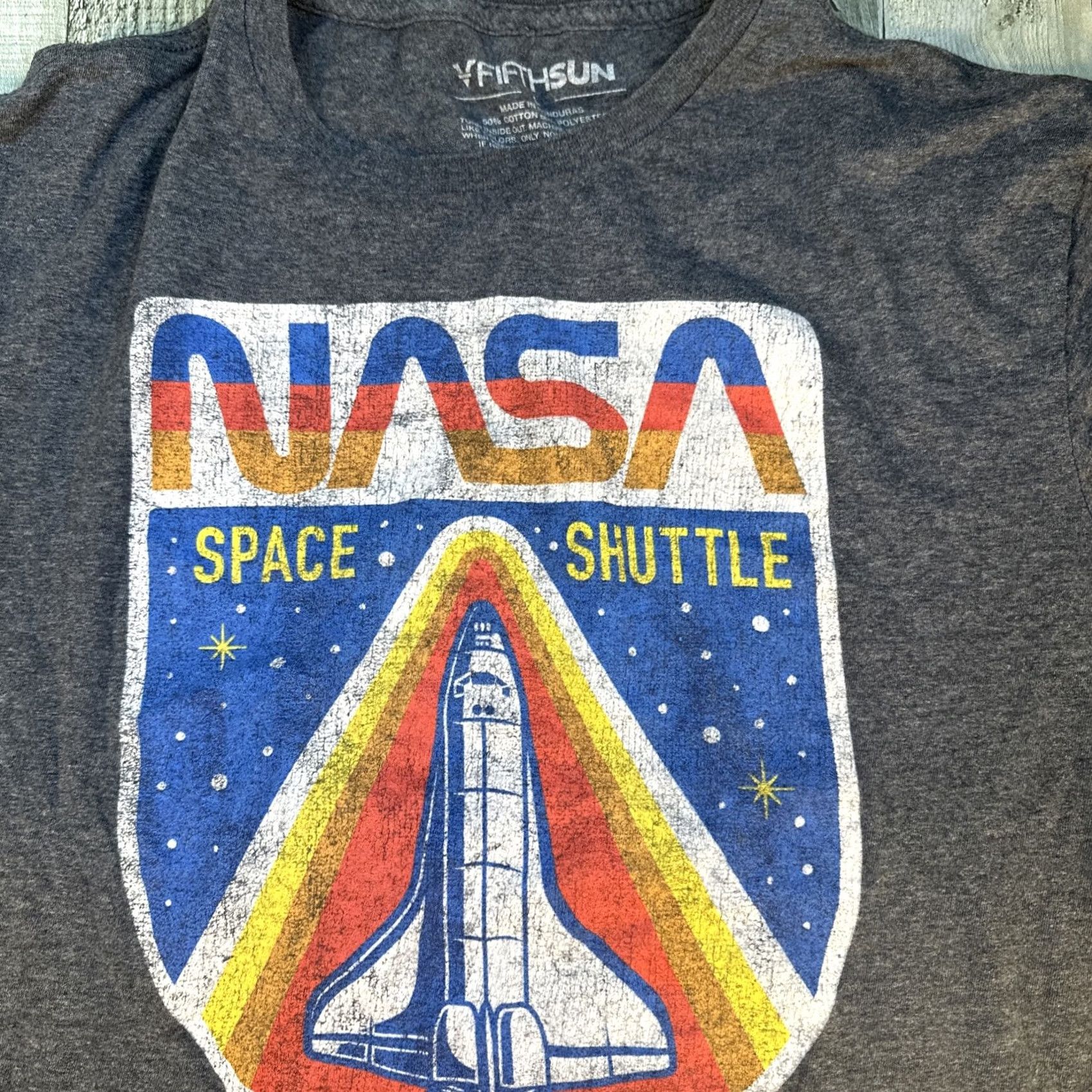 Vintage NASA Space Shuttle Logo T-Shirt Men's L Gray Space Fifth Sun Graphic Crew Neck Short Sleeve Size US L / EU 52-54 / 3 - 2 Thumbnail