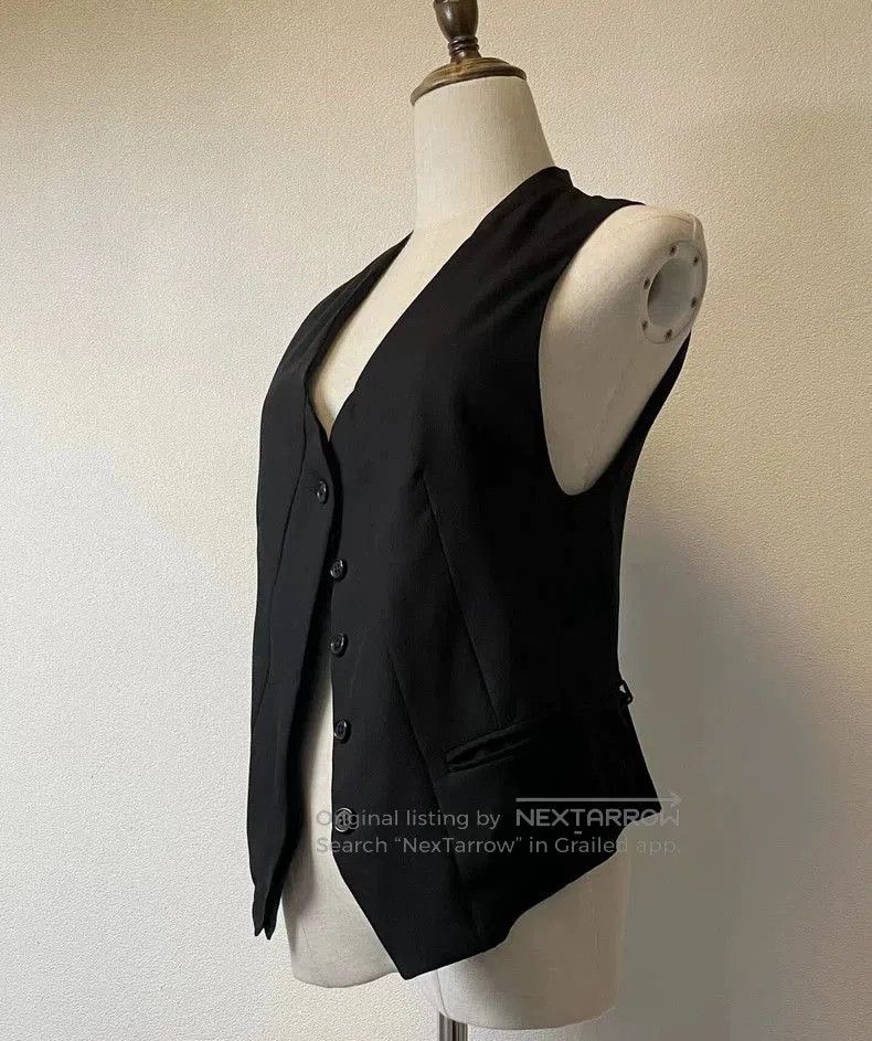 Ann Demeulemeester ann demeulemeester's fleece vest is cut and slimming. Size US S / EU 44-46 / 1 - 2 Thumbnail