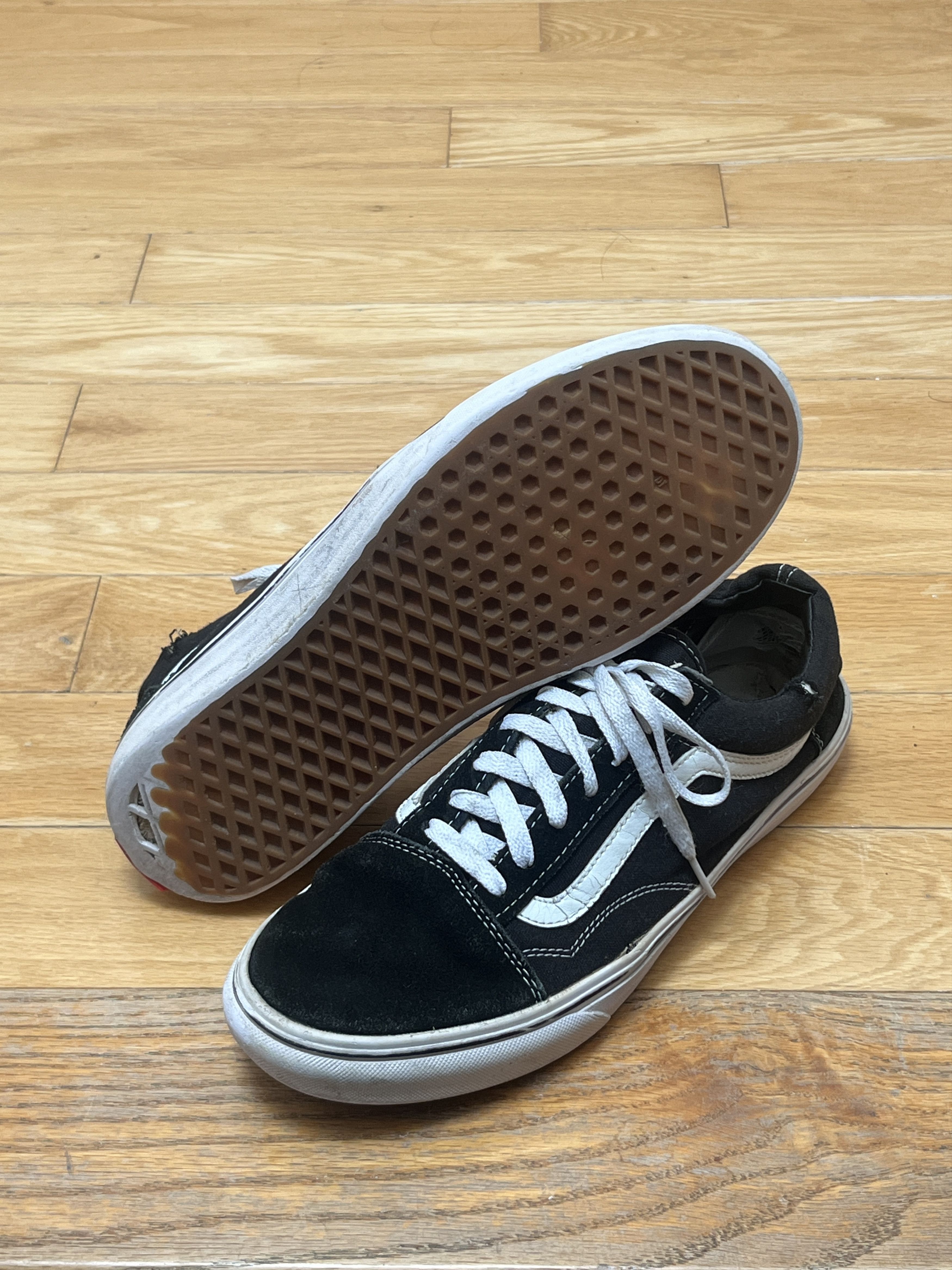 Vans Two Pairs VANS Old Skools US10.5 and 10 Size US 10 / EU 43 - 7 Thumbnail