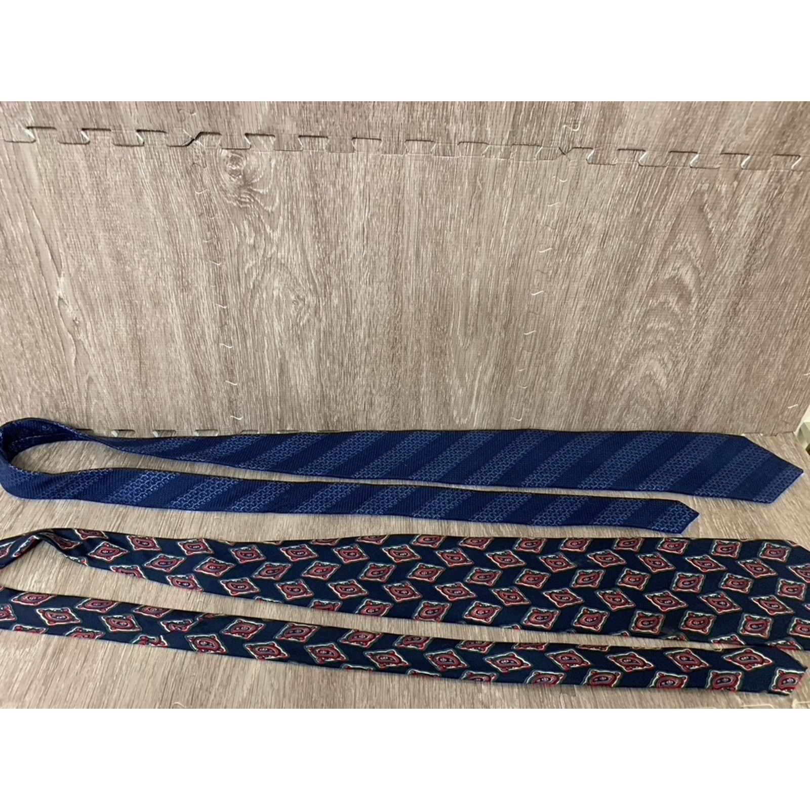The Unbranded Brand Set of 4 Silk Men's Ties Set Geometric Patterns Multicolor Size ONE SIZE - 10 Thumbnail