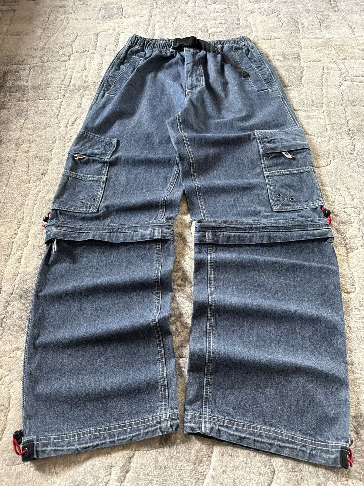 Airwalk 2000s Airwalk Detachable Baggy Heavy Weight Cargo Jeans Size US 32 / EU 48 - 1 Thumbnail
