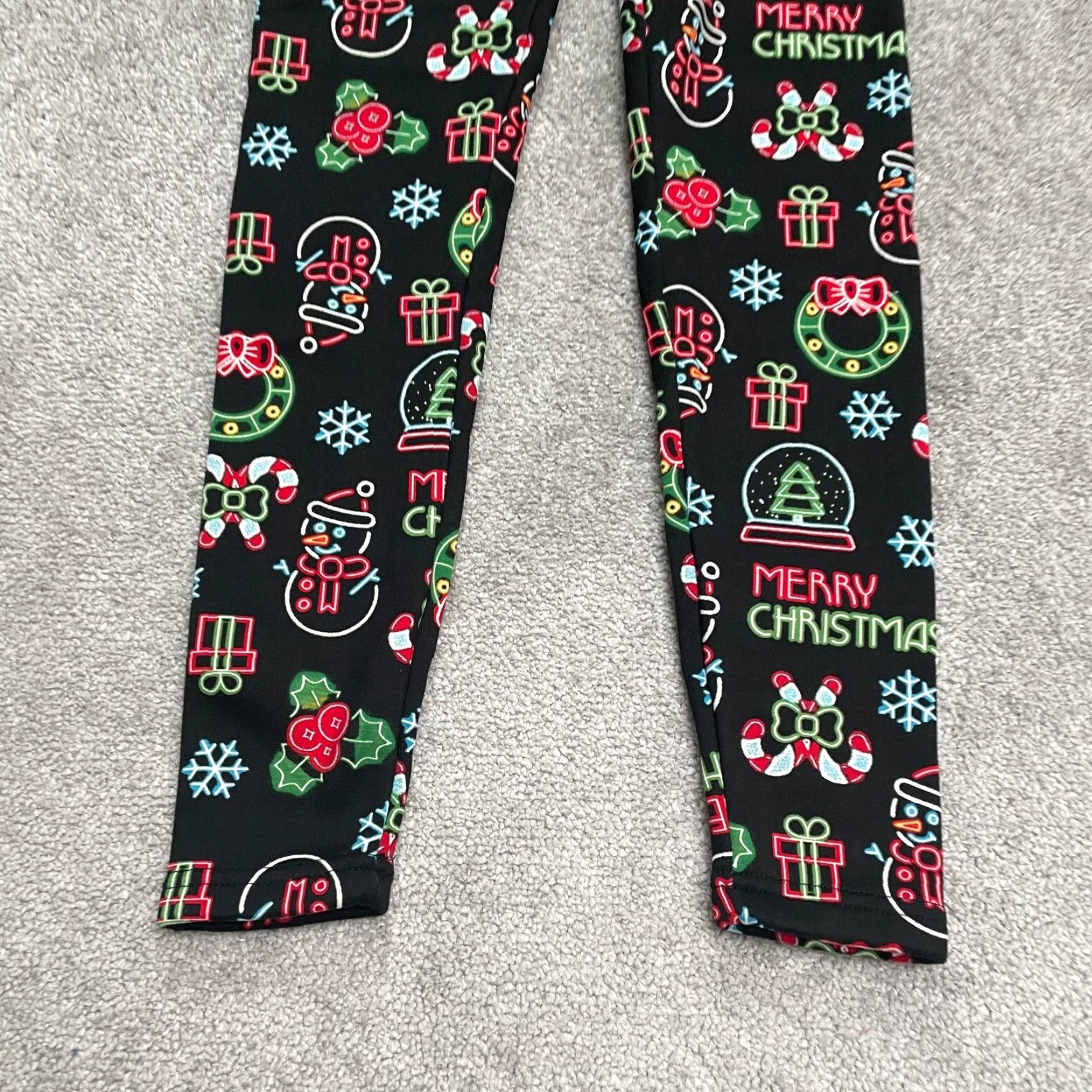 Vintage No Boundaries Christmas Sweatpants Juniors Small Multi Slim High Rise Fleece NWT Size 28" / US 6 / IT 42 - 5 Thumbnail