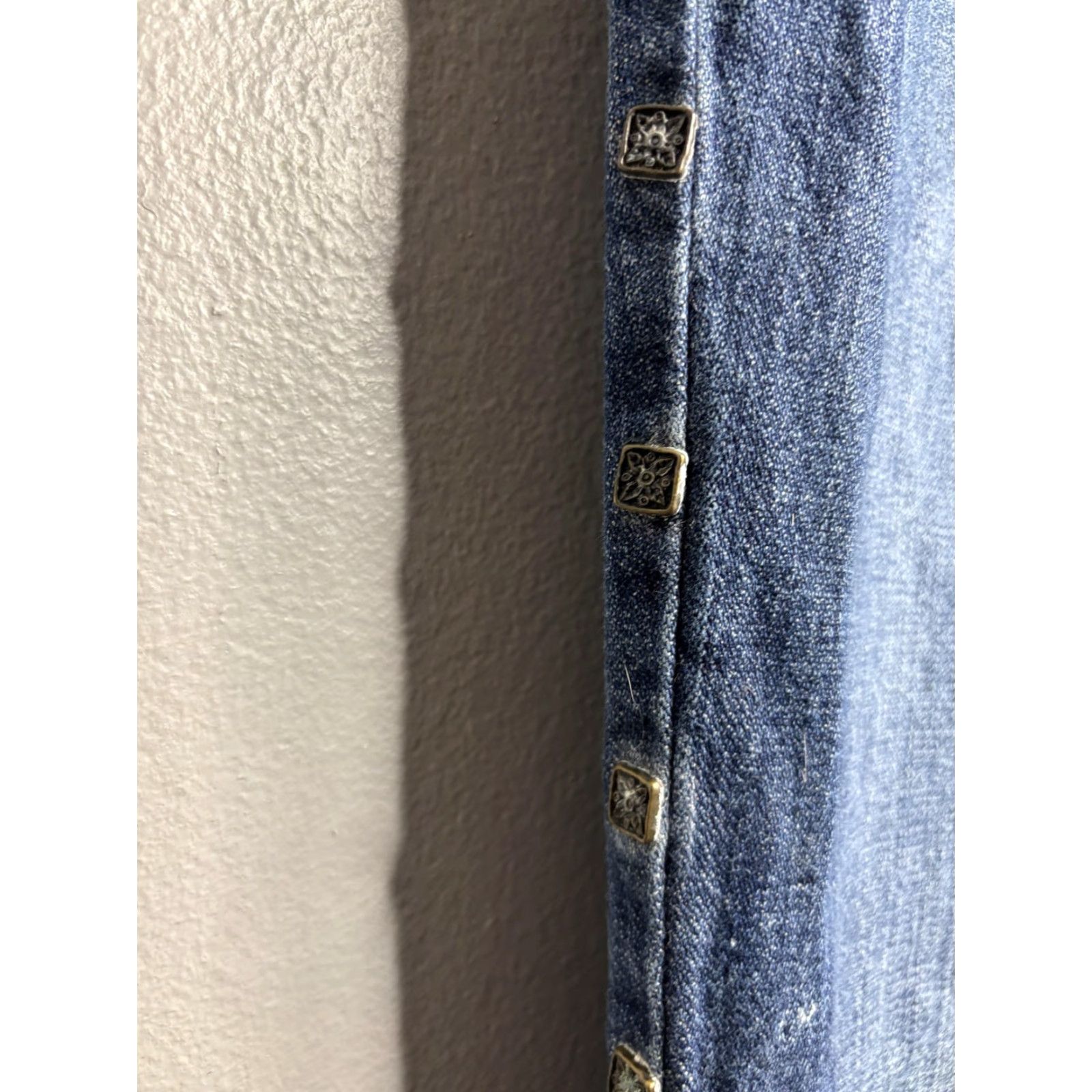 Just Cavalli VINTAGE Just Cavalli Jeans Mens 30 Blue Studded Button Embellished Italy Straight Denim Size US 30 / EU 46 - 4 Thumbnail
