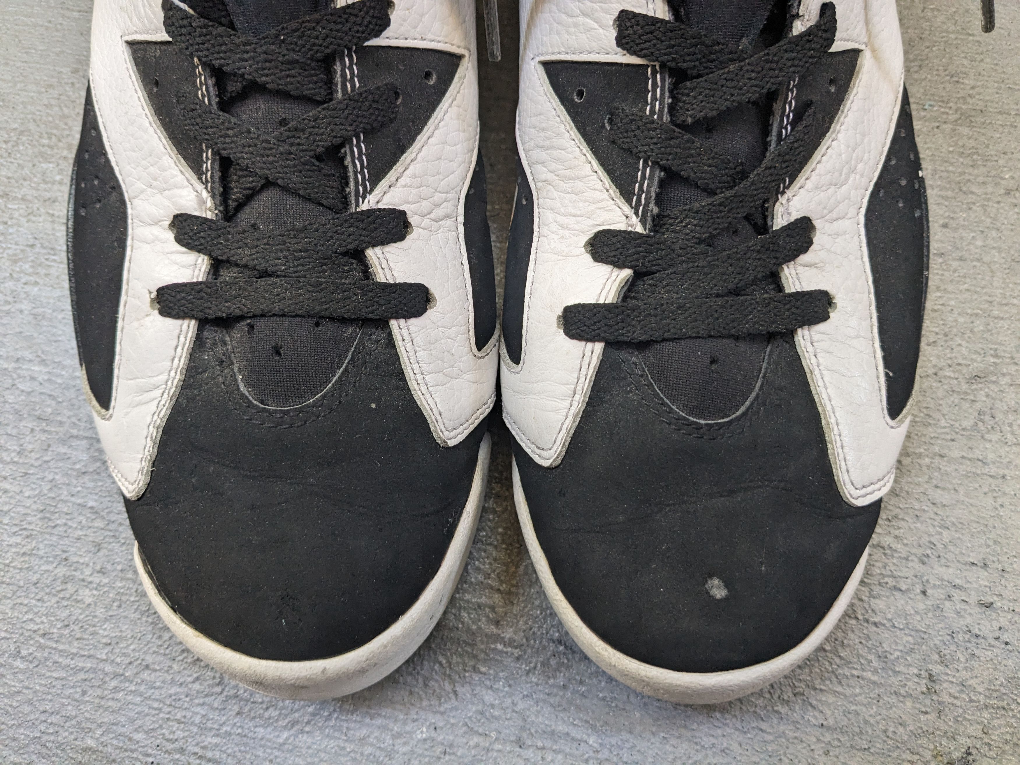Jordan Brand × Nike Nike Air Jordan 6 Retro Oreo 384664-101 Black White 12 Size US 12 / EU 45 - 3 Thumbnail