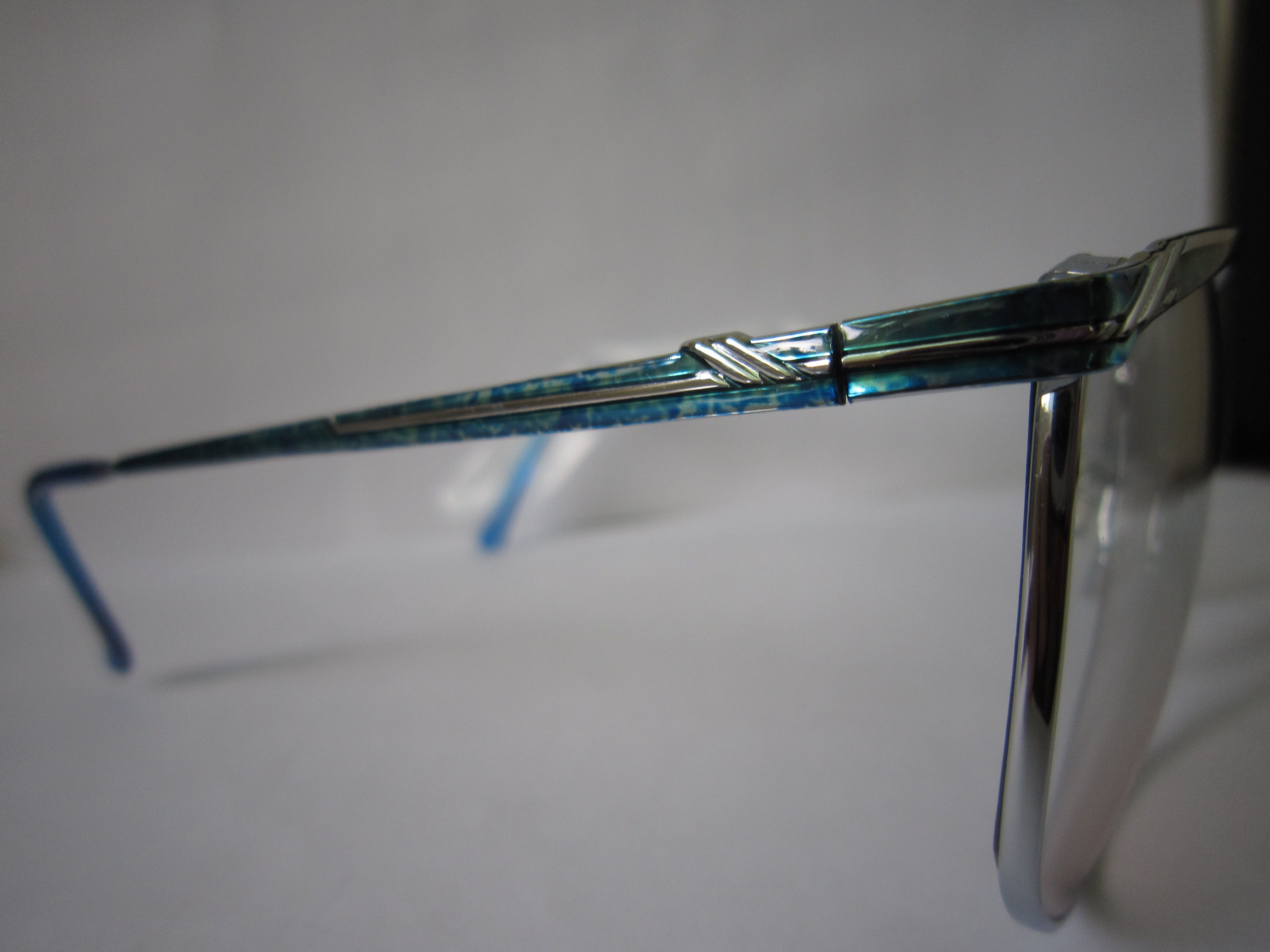 Vintage Vintage 80s TURA Mod 2402 Woman Eyeglasses Frame Japan Size ONE SIZE - 2 Thumbnail