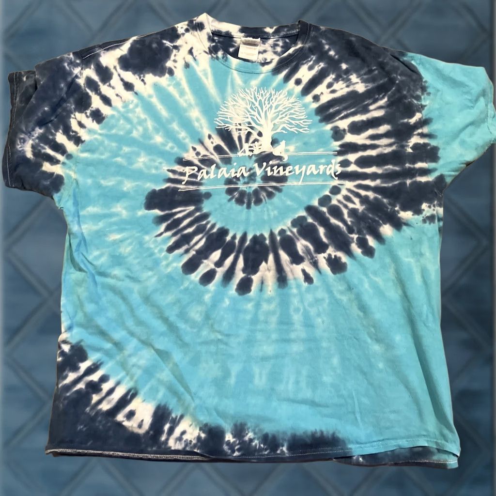 Gildan Gildan T-Shirt Mens Blue Spiral Tie Dye Palaia Vineyards Woodstock NY 2XL Shirts XXL - Rip in armpit AS-IS Size US XXL / EU 58 / 5 - 1 Thumbnail
