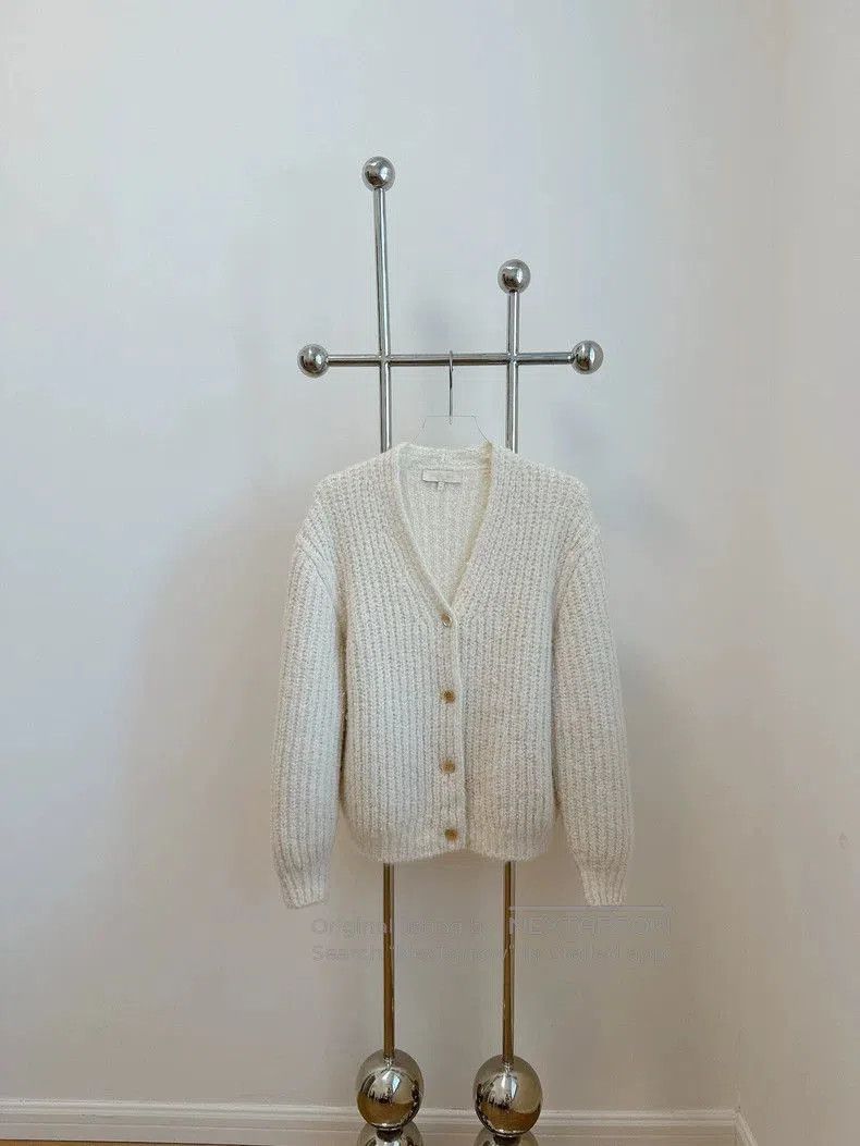 Loro Piana Loro Piana White Cashmere Cardigan. Size US M / EU 48-50 / 2 - 1 Thumbnail