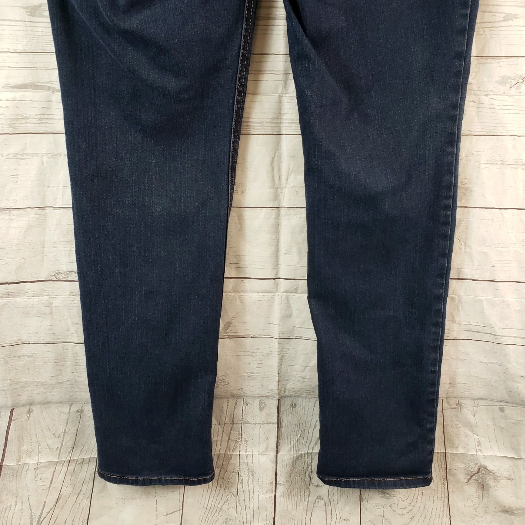 Vintage Chico's So Lifting Womens Jeans Blue 6 Mid Rise Dark Wash Regular Cotton Blend Zip Straight 31.5 Inseam Womens Size 28" / US 6 / IT 42 - 5 Thumbnail