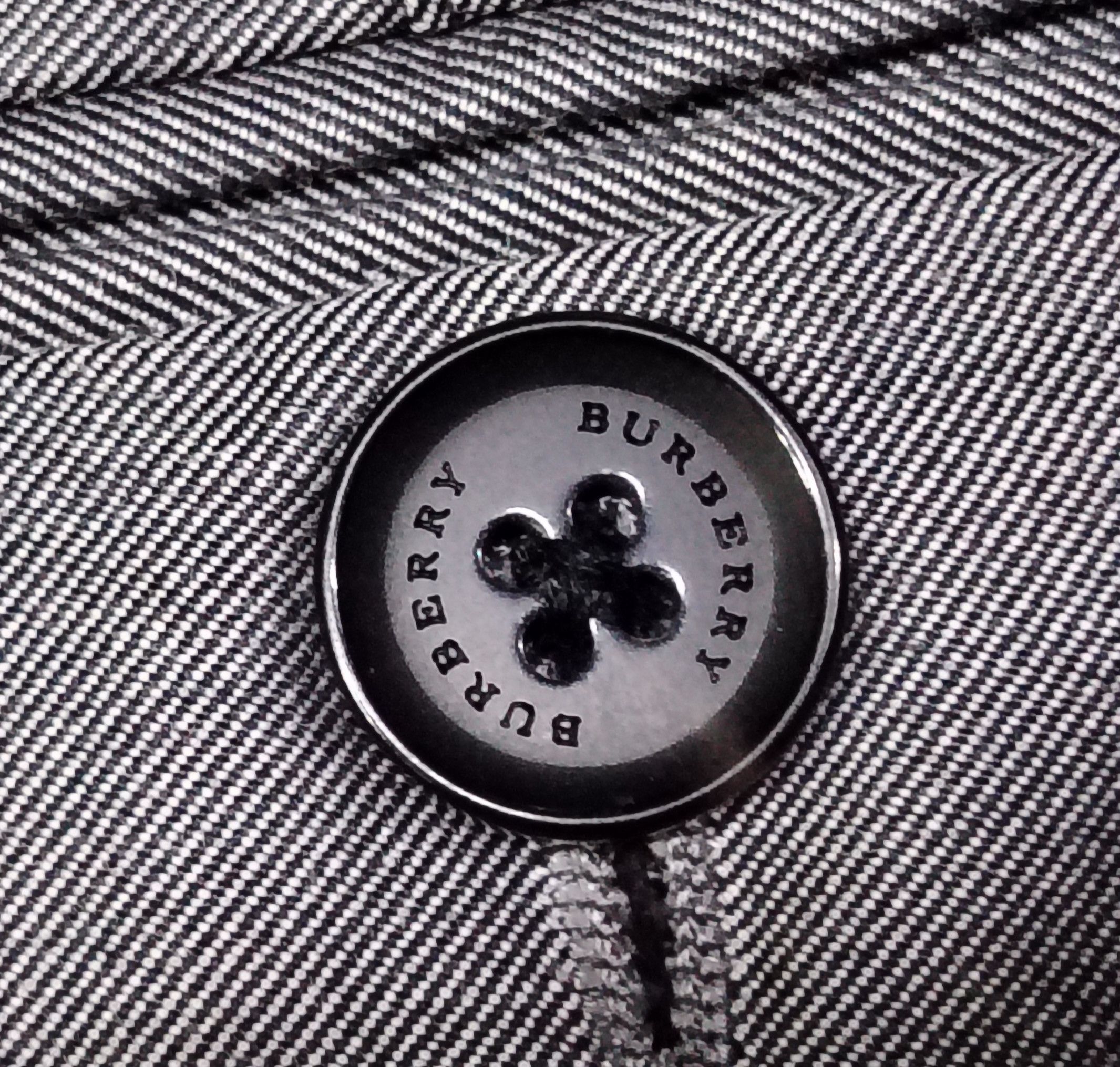 Burberry Burberry london grey casual pants Size US 32 / EU 48 - 4 Thumbnail