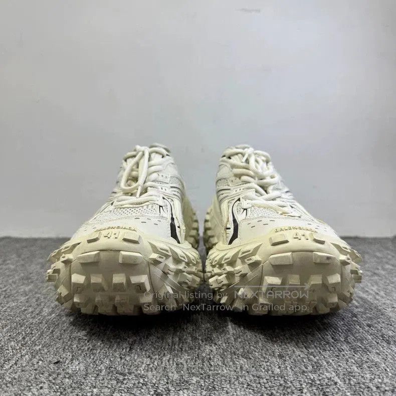 Balenciaga Balenciaga White Tire Sneakers. Size US 9.5 / EU 42-43 - 2 Thumbnail